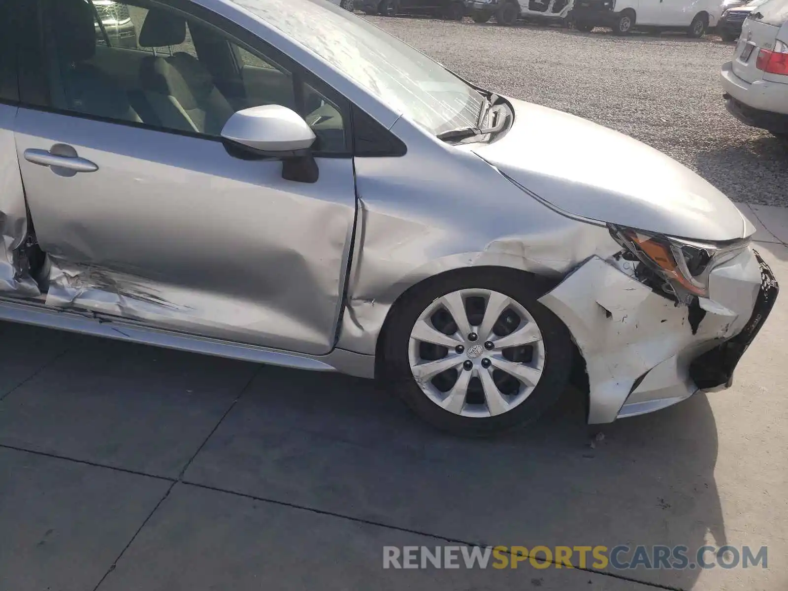 9 Photograph of a damaged car JTDEPRAEXLJ009240 TOYOTA COROLLA 2020