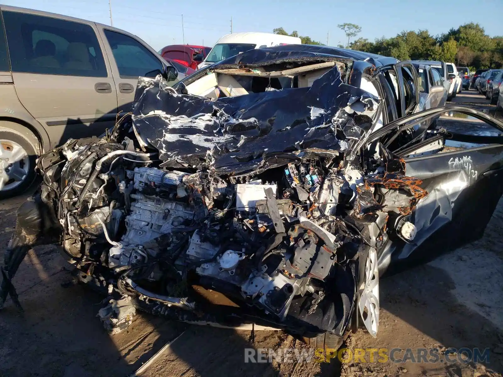 9 Photograph of a damaged car JTDEPRAEXLJ020948 TOYOTA COROLLA 2020