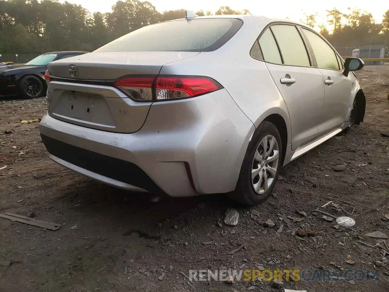 4 Photograph of a damaged car JTDEPRAEXLJ021288 TOYOTA COROLLA 2020