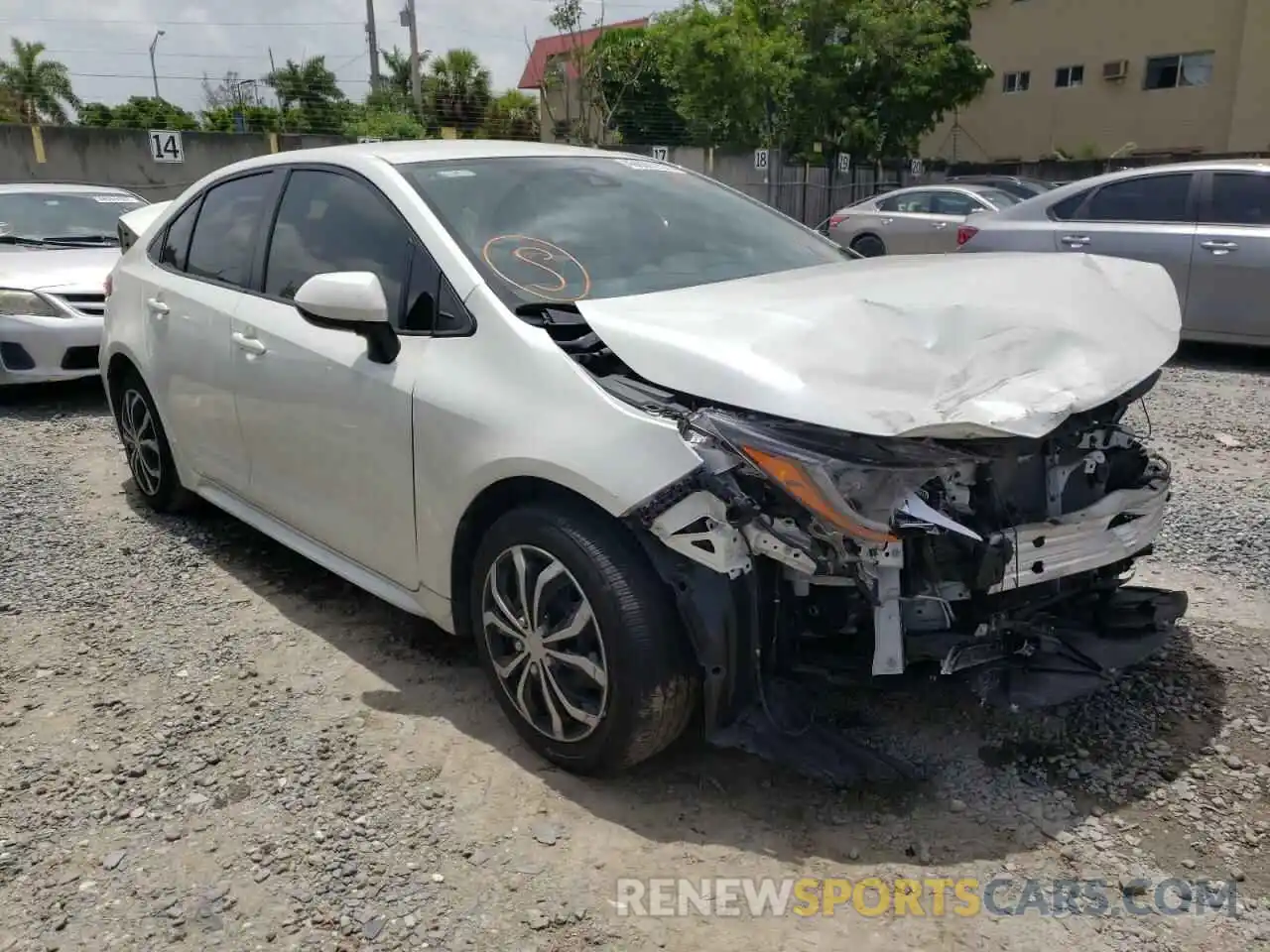 1 Photograph of a damaged car JTDEPRAEXLJ021467 TOYOTA COROLLA 2020