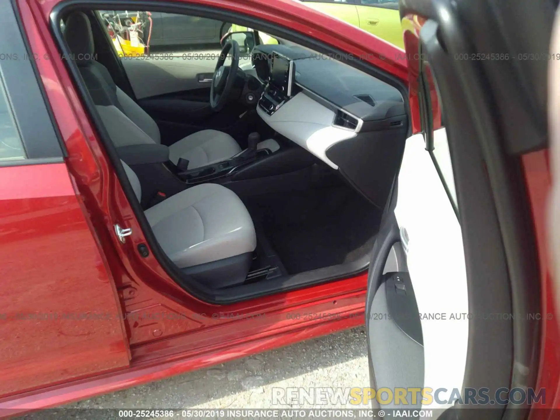 5 Photograph of a damaged car JTDEPRAEXLJ025759 TOYOTA COROLLA 2020