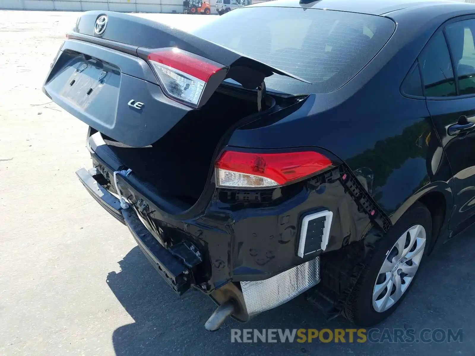 9 Photograph of a damaged car JTDEPRAEXLJ027527 TOYOTA COROLLA 2020