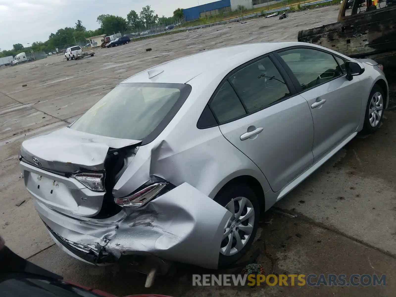 4 Photograph of a damaged car JTDEPRAEXLJ029326 TOYOTA COROLLA 2020