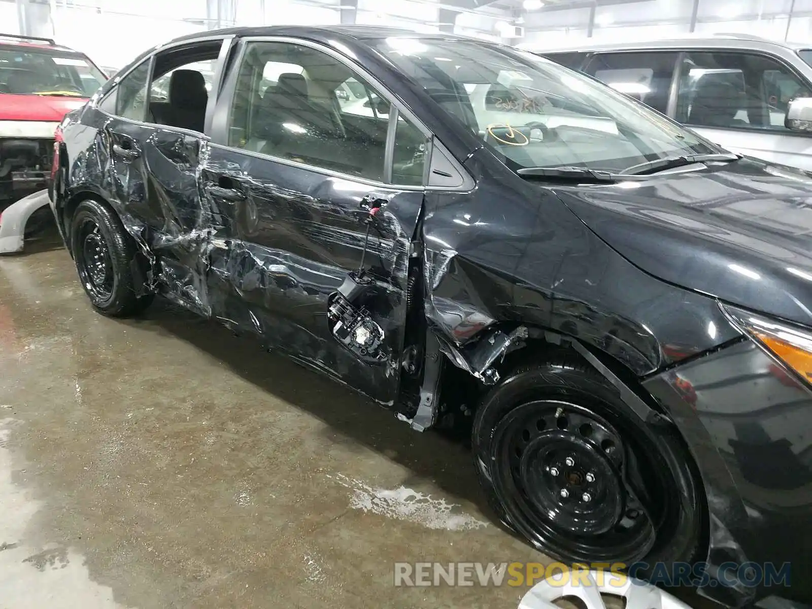 9 Photograph of a damaged car JTDEPRAEXLJ030847 TOYOTA COROLLA 2020