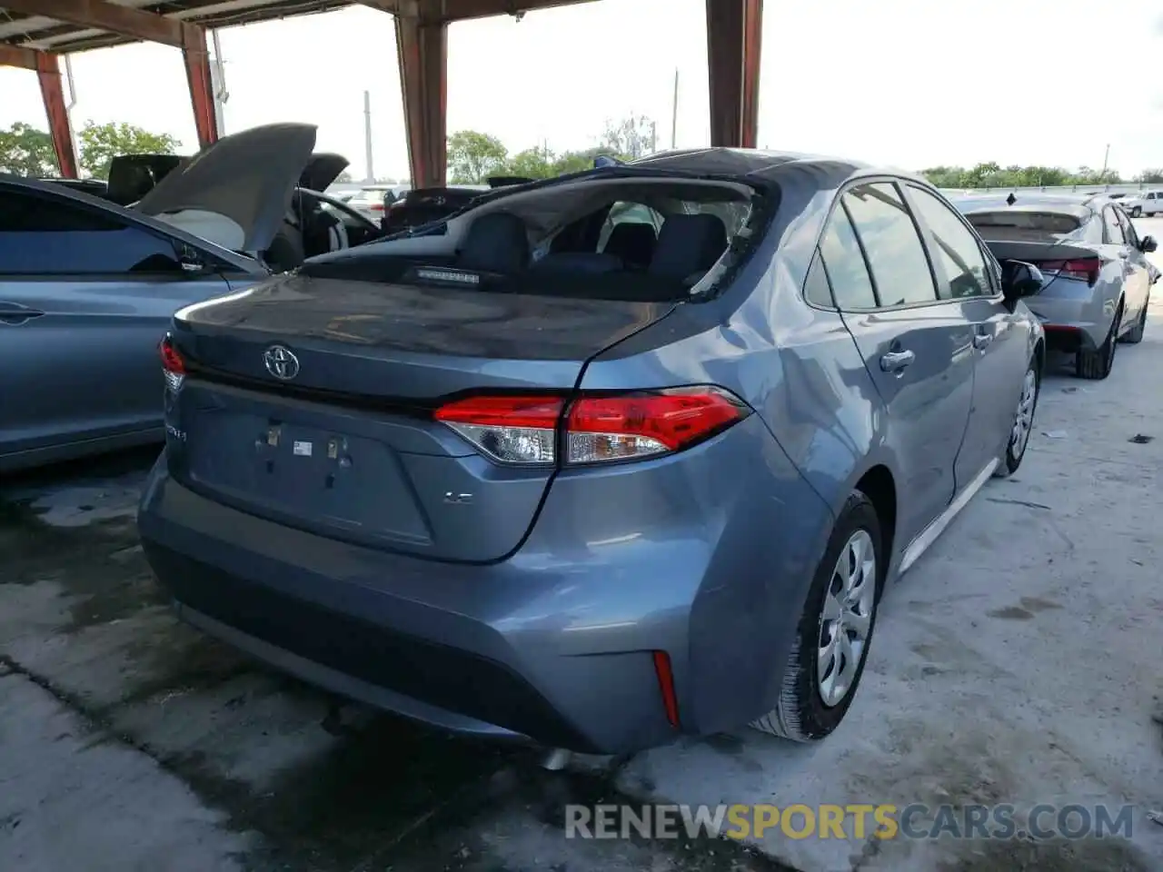 4 Photograph of a damaged car JTDEPRAEXLJ031254 TOYOTA COROLLA 2020