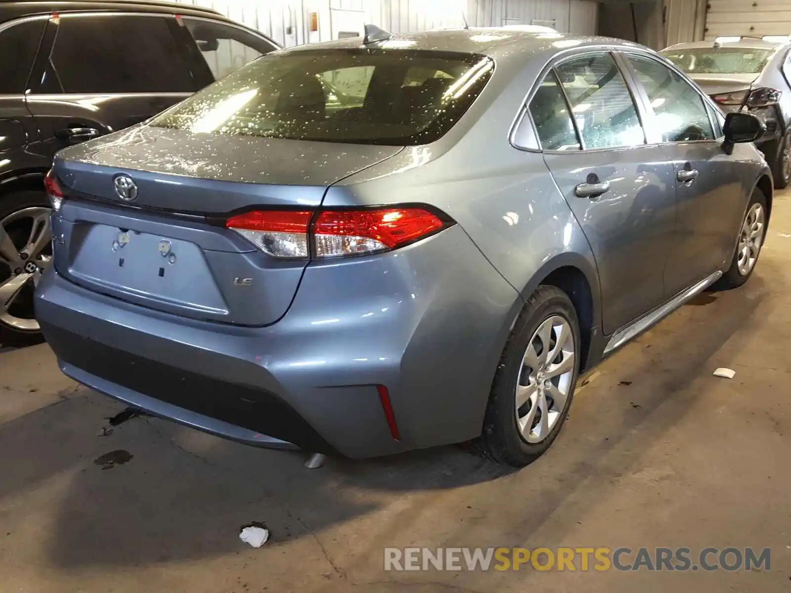 4 Photograph of a damaged car JTDEPRAEXLJ031268 TOYOTA COROLLA 2020