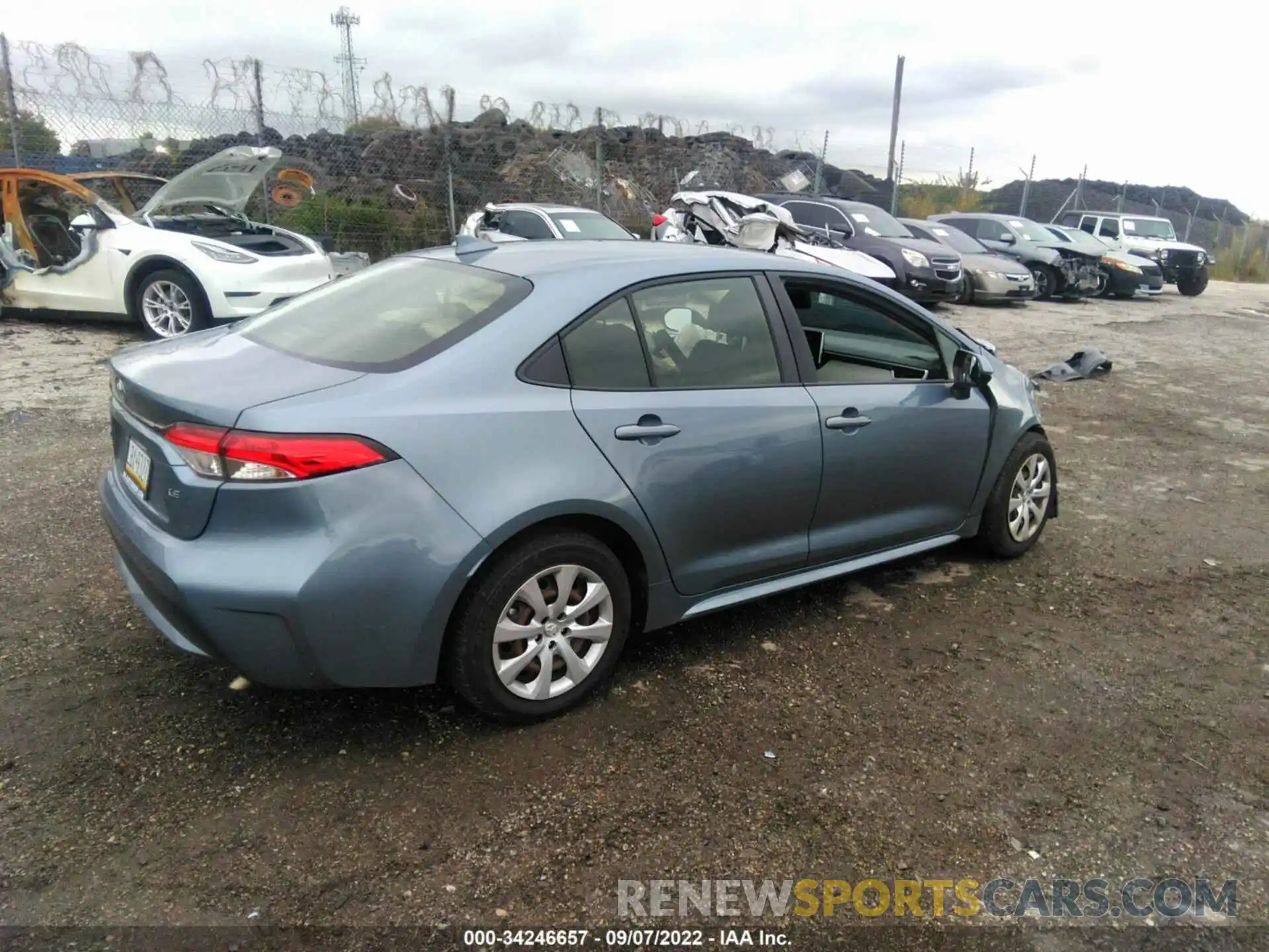 4 Photograph of a damaged car JTDEPRAEXLJ034557 TOYOTA COROLLA 2020