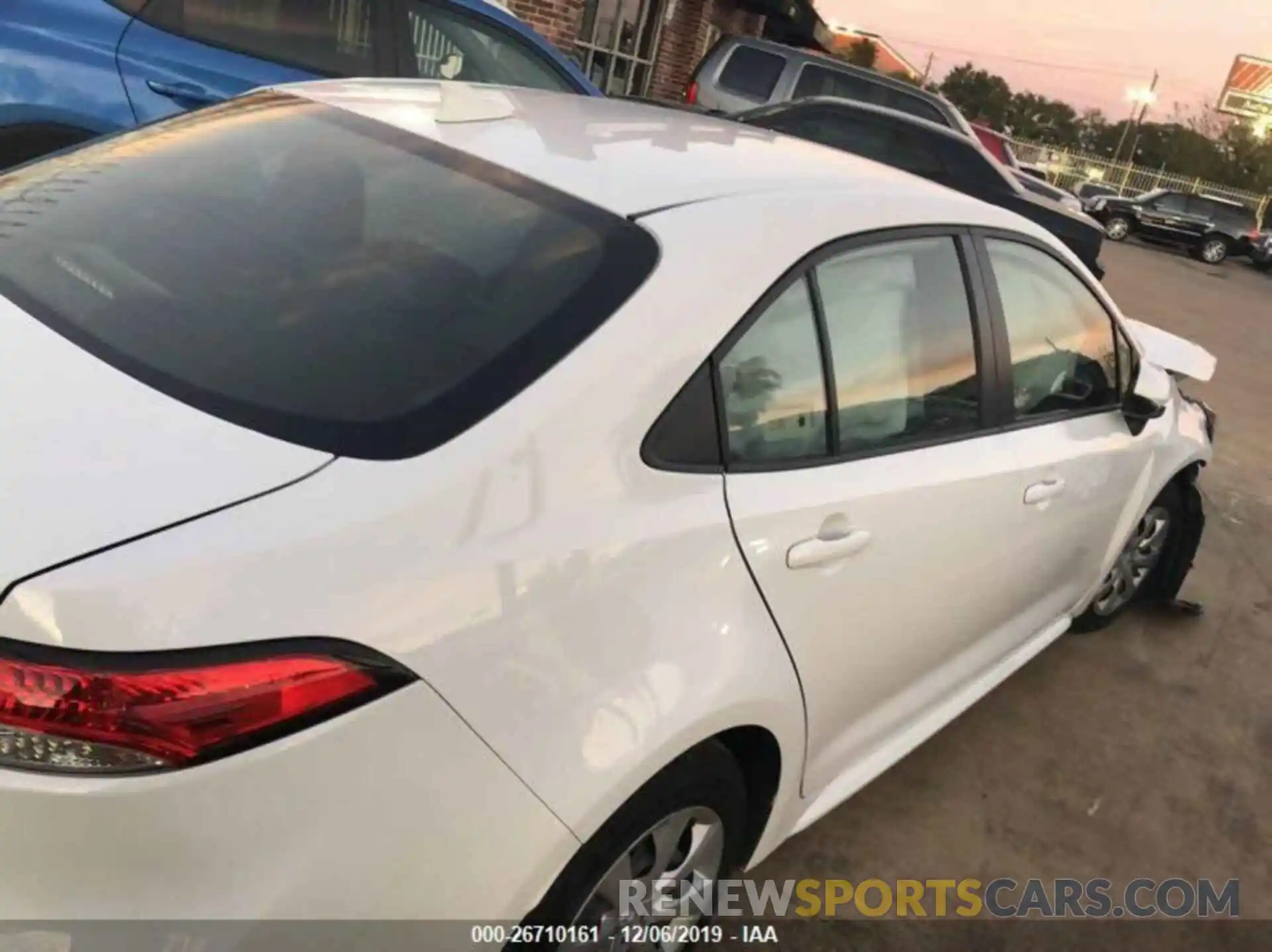 4 Photograph of a damaged car JTDEPRAEXLJ035031 TOYOTA COROLLA 2020