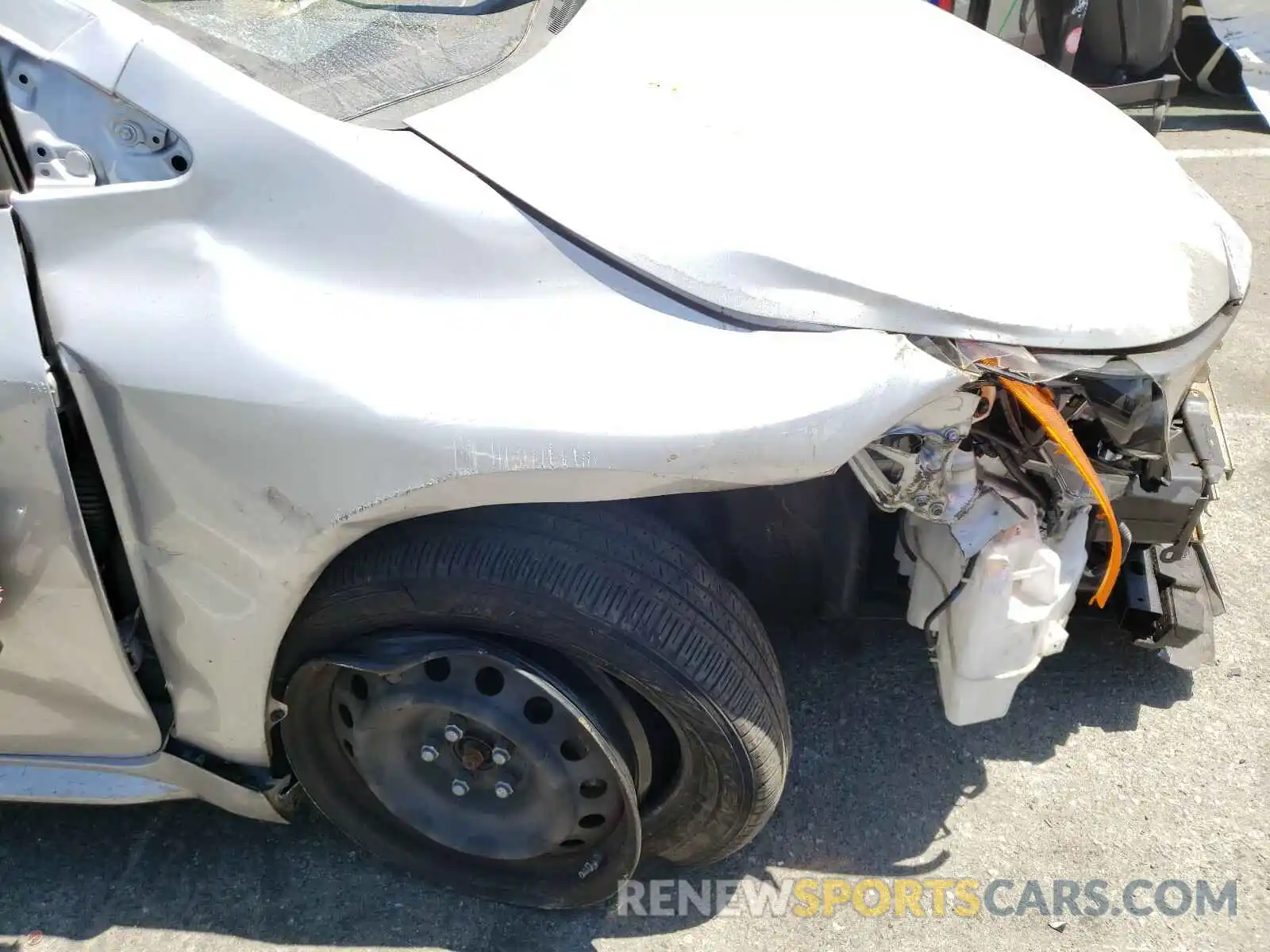 9 Photograph of a damaged car JTDEPRAEXLJ035336 TOYOTA COROLLA 2020