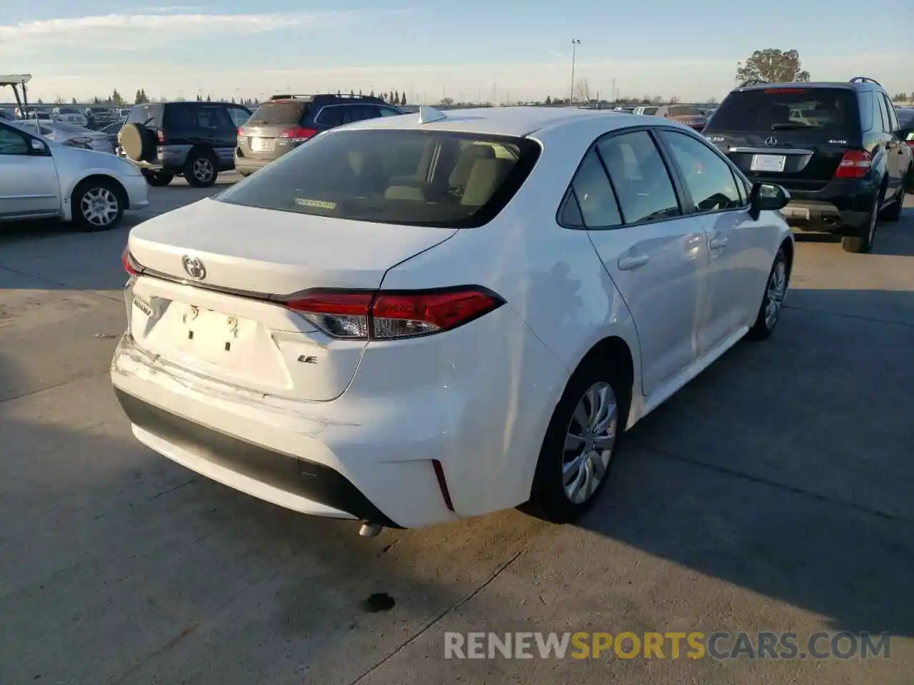 4 Photograph of a damaged car JTDEPRAEXLJ035482 TOYOTA COROLLA 2020