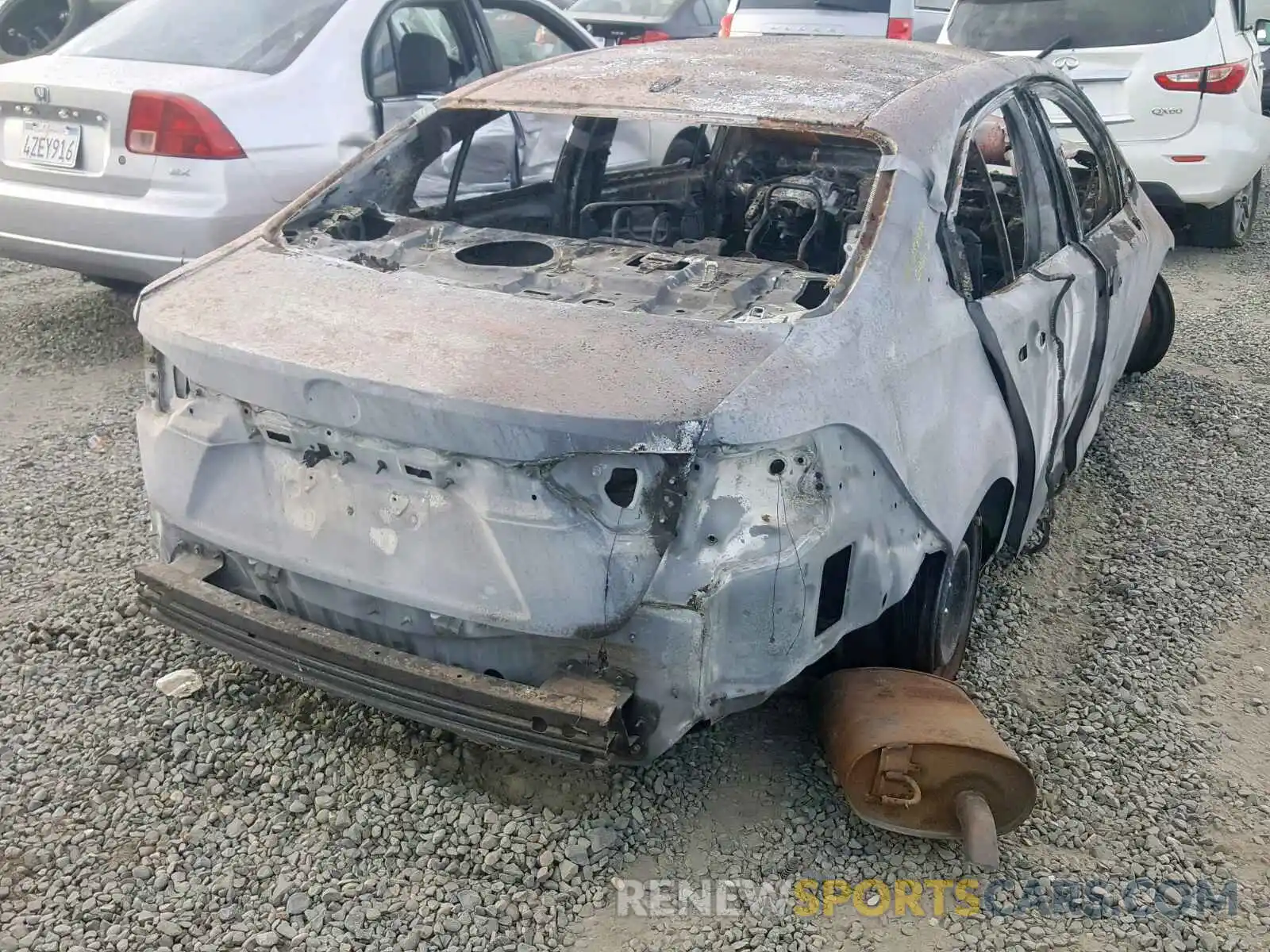 4 Photograph of a damaged car JTDEPRAEXLJ035658 TOYOTA COROLLA 2020