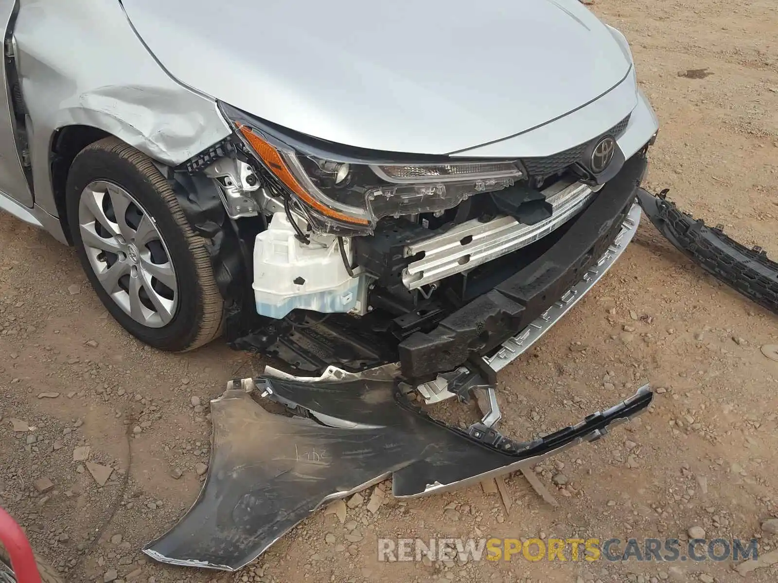 9 Photograph of a damaged car JTDEPRAEXLJ037104 TOYOTA COROLLA 2020