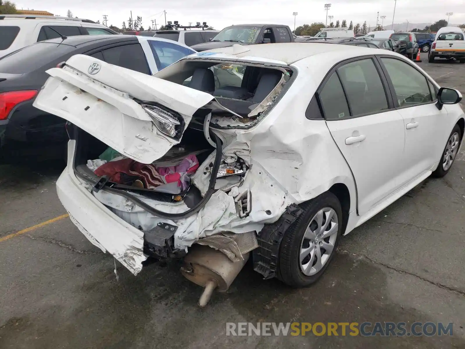 4 Photograph of a damaged car JTDEPRAEXLJ037247 TOYOTA COROLLA 2020