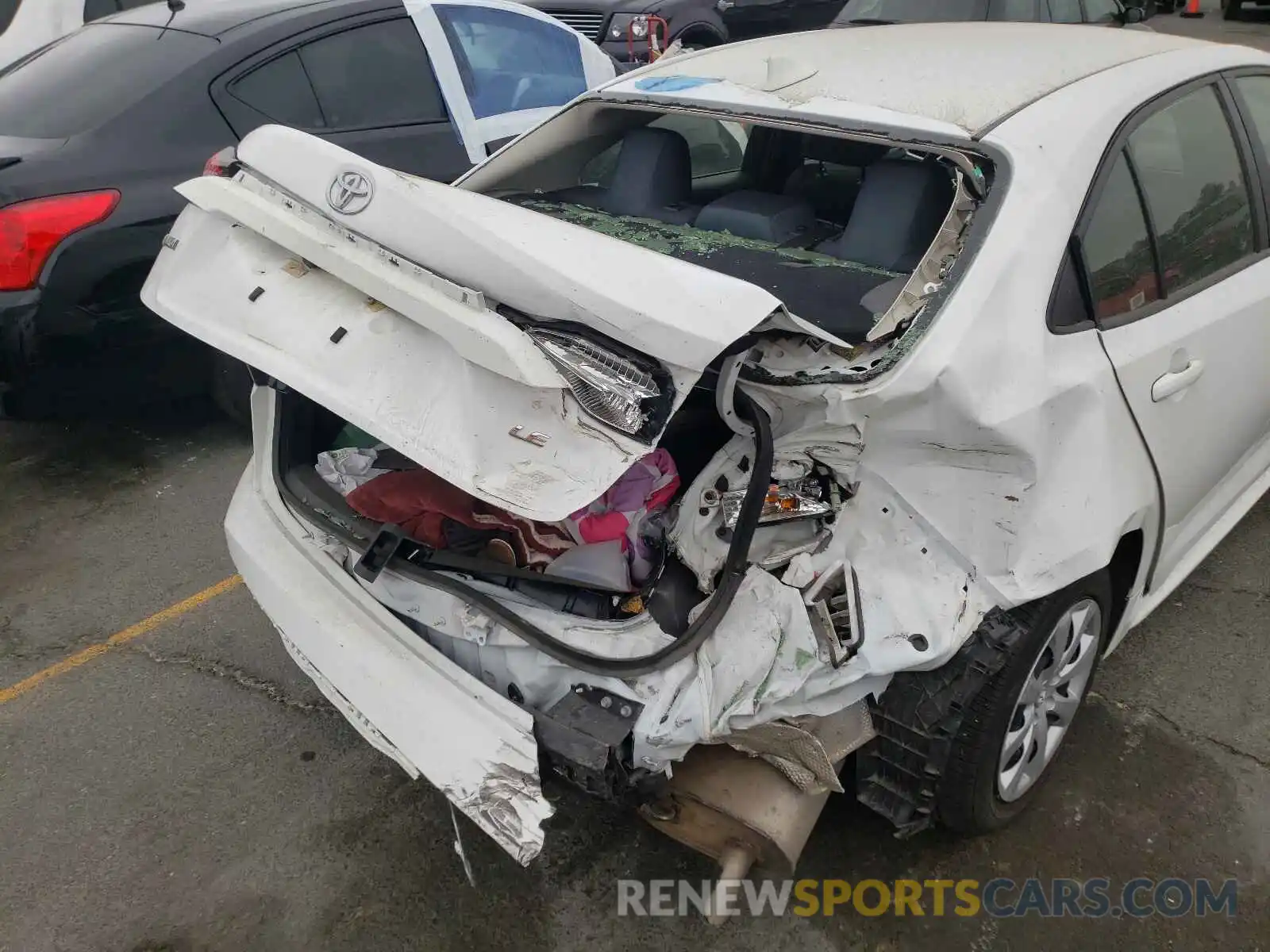 9 Photograph of a damaged car JTDEPRAEXLJ037247 TOYOTA COROLLA 2020