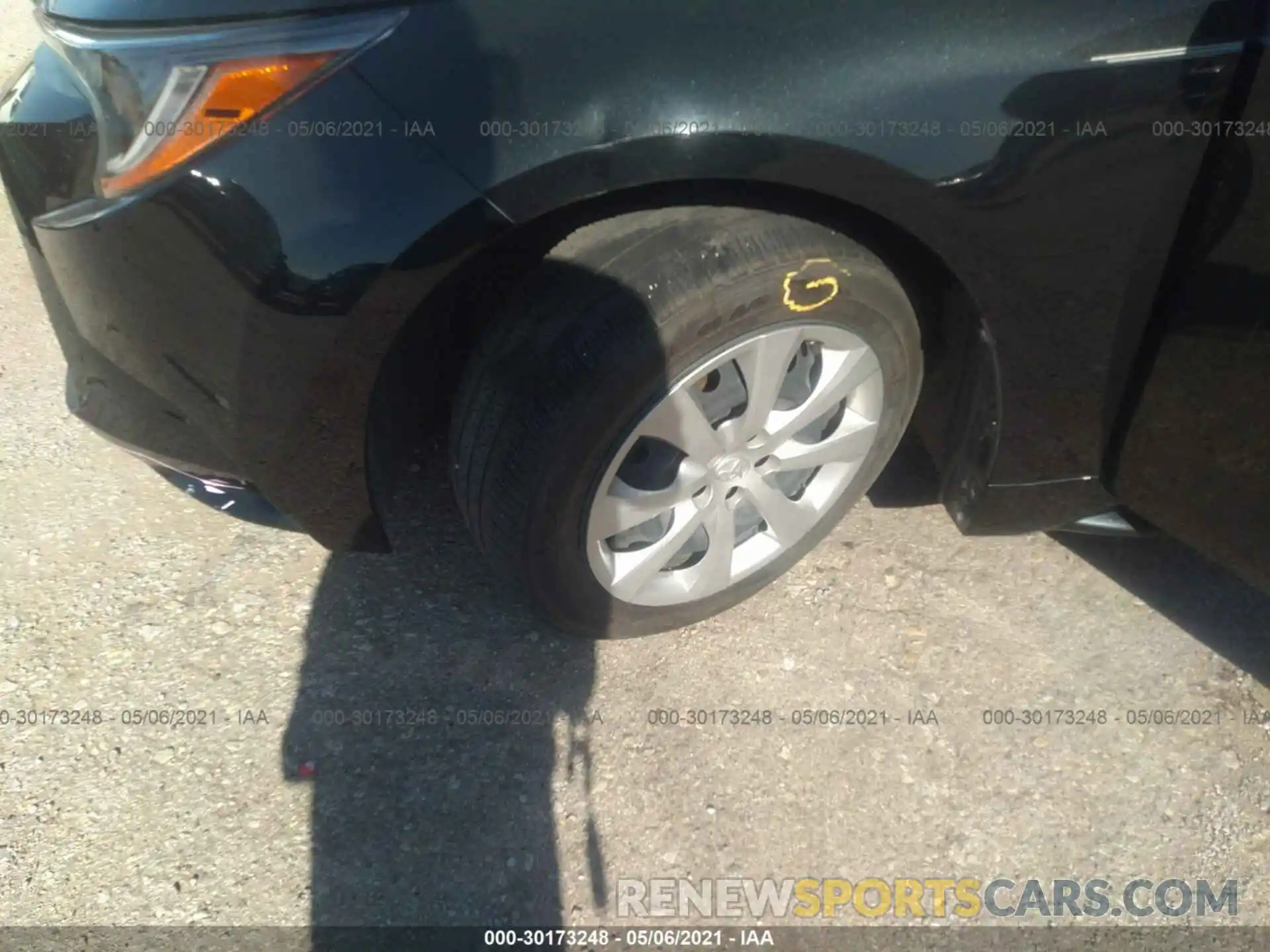 11 Photograph of a damaged car JTDEPRAEXLJ039158 TOYOTA COROLLA 2020