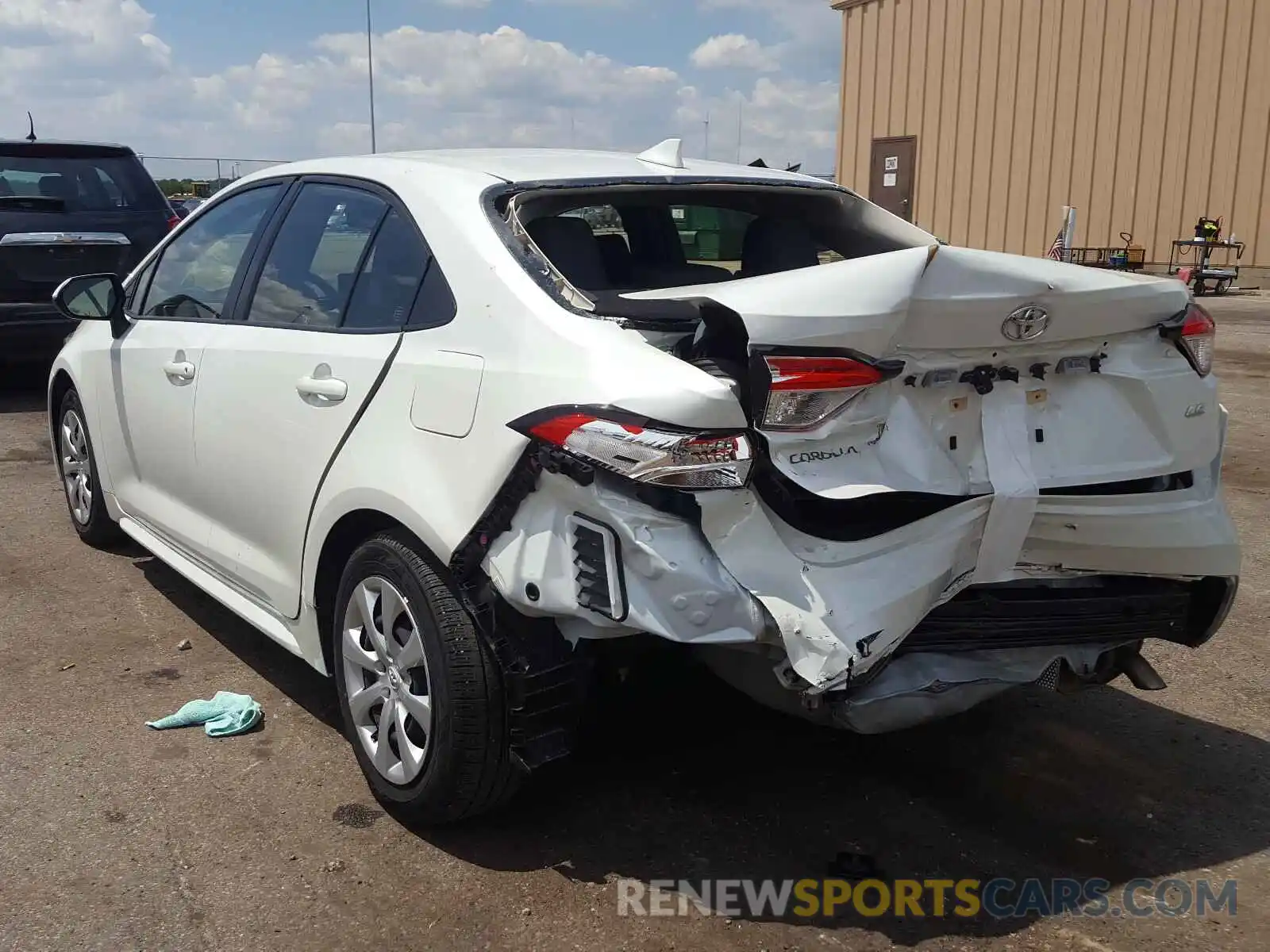 3 Photograph of a damaged car JTDEPRAEXLJ039421 TOYOTA COROLLA 2020