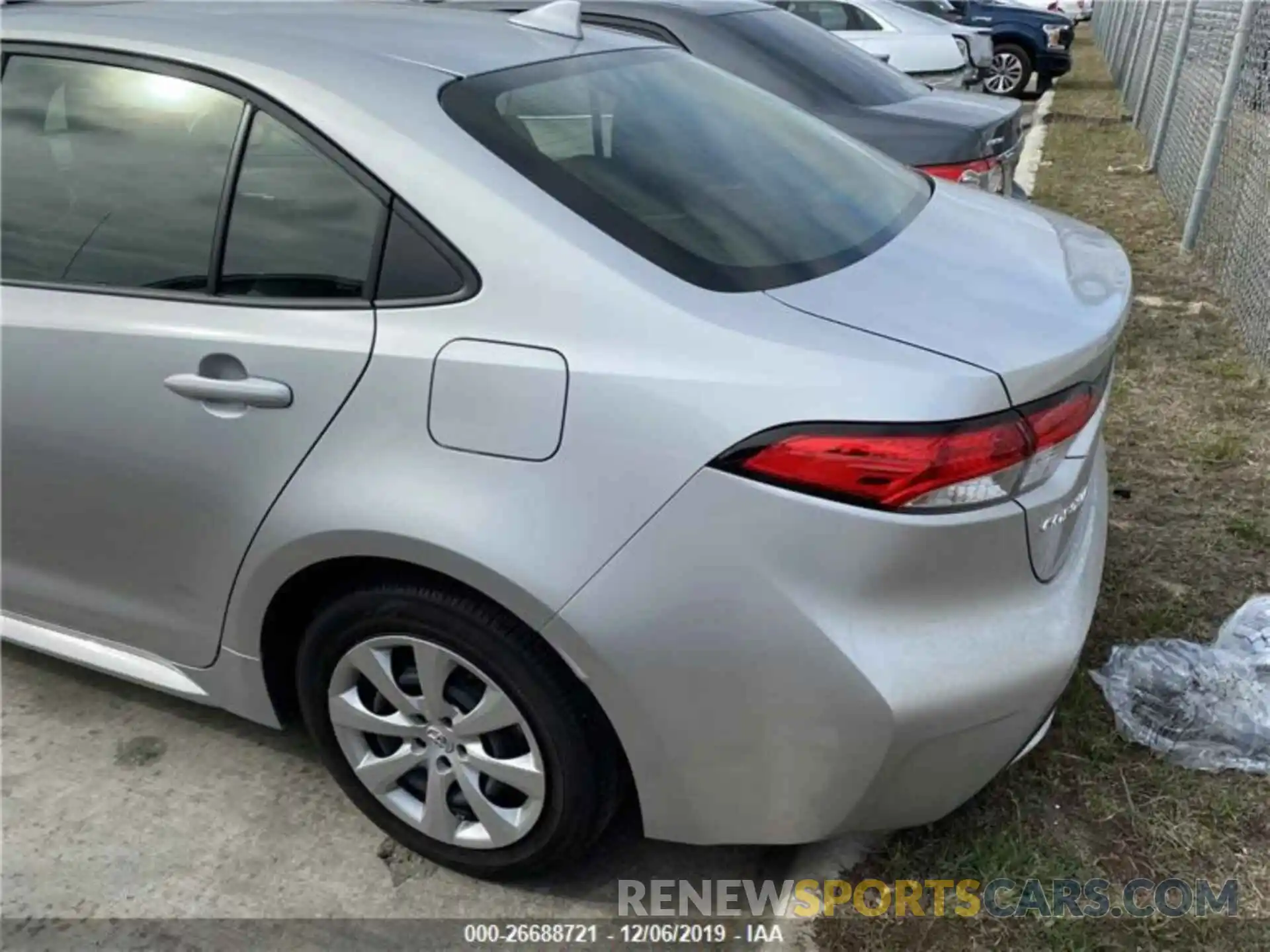 5 Photograph of a damaged car JTDEPRAEXLJ045476 TOYOTA COROLLA 2020