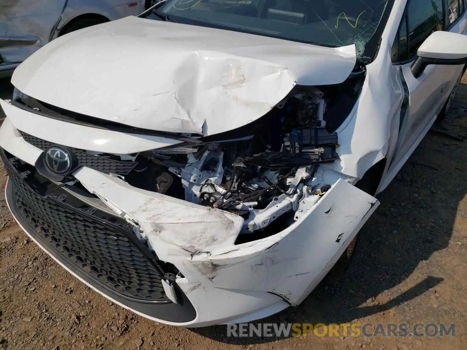 9 Photograph of a damaged car JTDEPRAEXLJ046028 TOYOTA COROLLA 2020