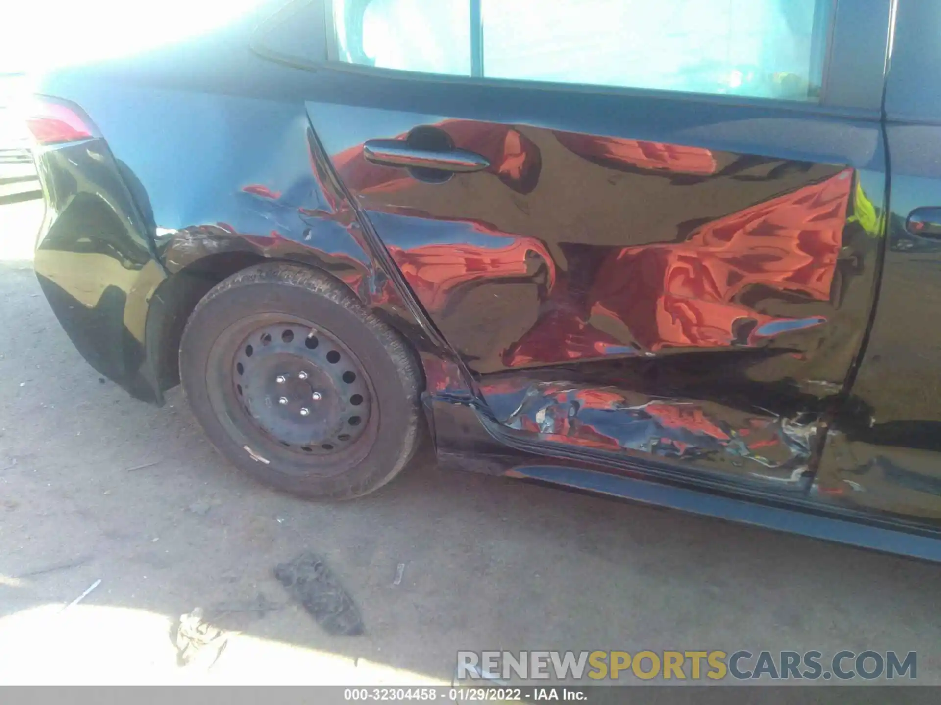 6 Photograph of a damaged car JTDEPRAEXLJ047888 TOYOTA COROLLA 2020