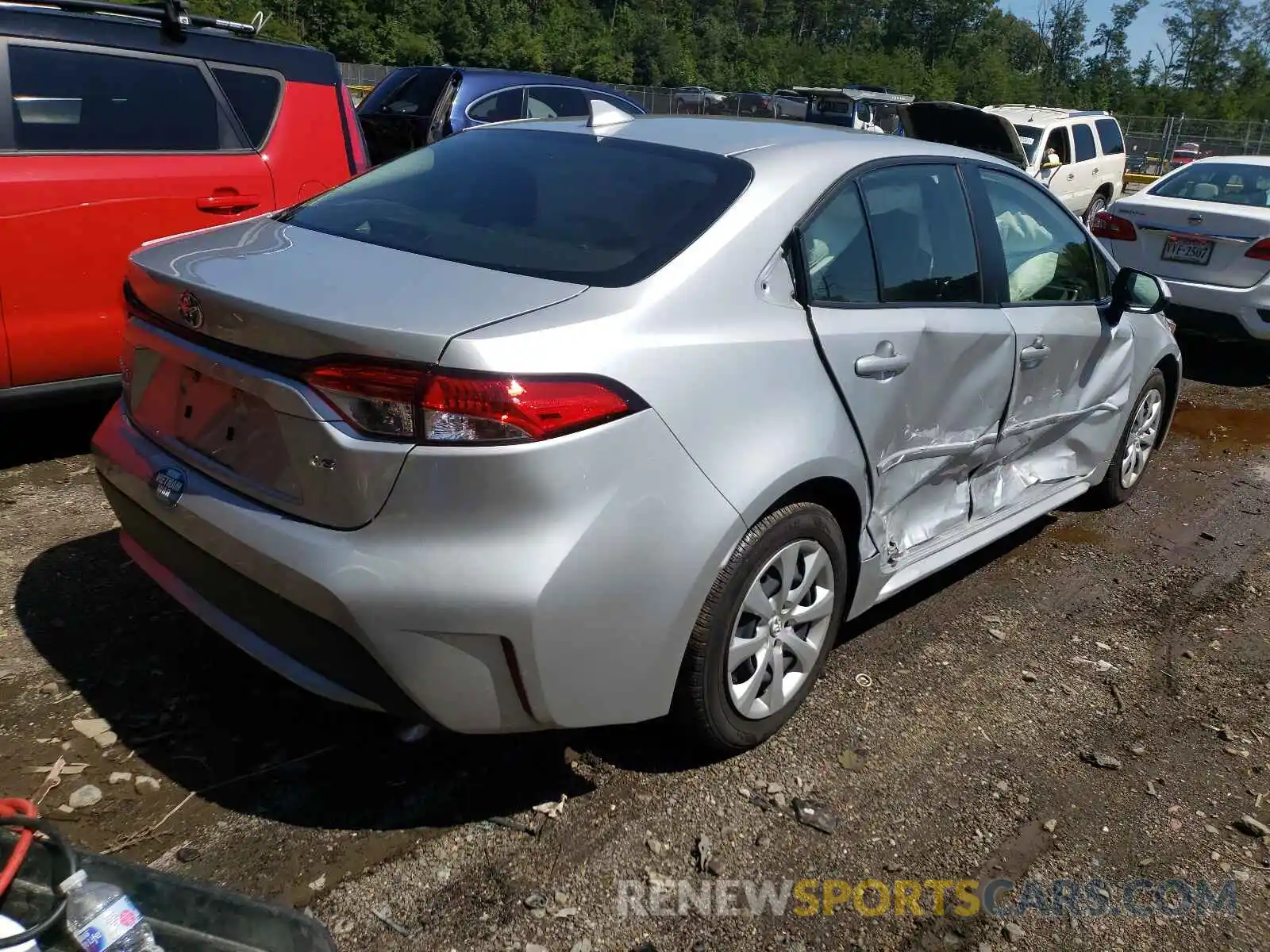 4 Photograph of a damaged car JTDEPRAEXLJ061063 TOYOTA COROLLA 2020