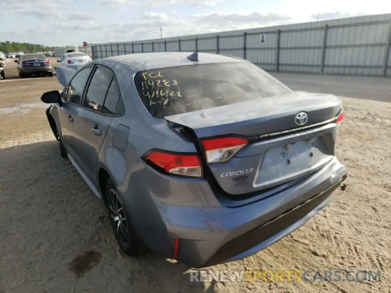 3 Photograph of a damaged car JTDEPRAEXLJ062925 TOYOTA COROLLA 2020