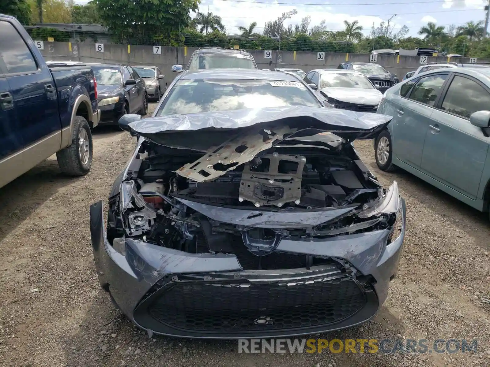 9 Photograph of a damaged car JTDEPRAEXLJ063864 TOYOTA COROLLA 2020