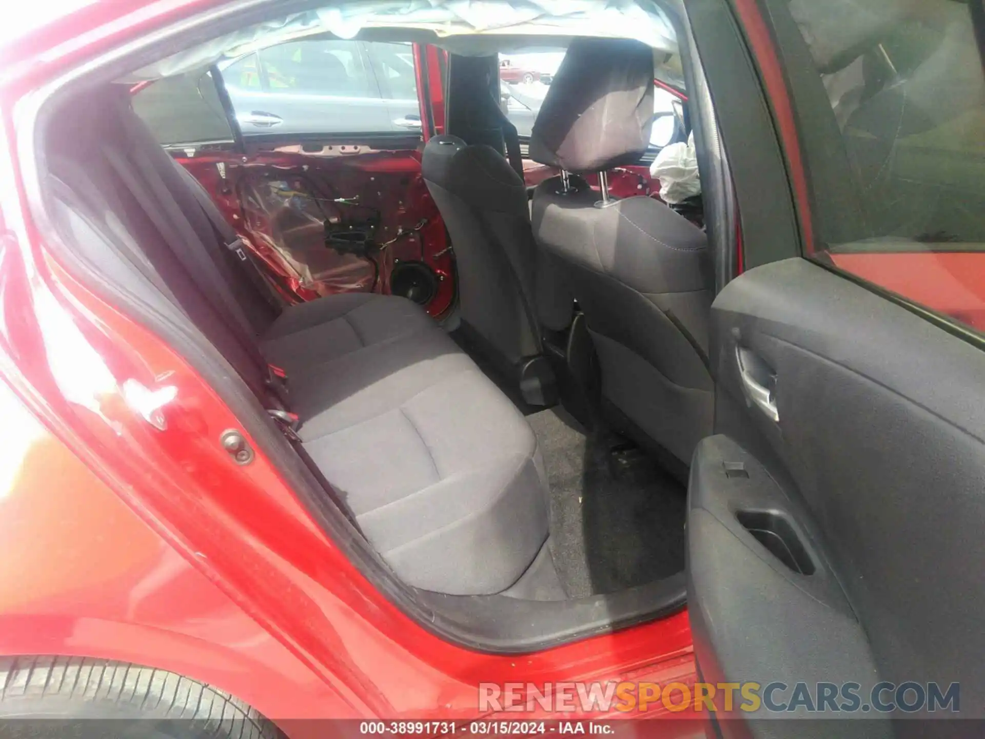 8 Photograph of a damaged car JTDEPRAEXLJ064867 TOYOTA COROLLA 2020