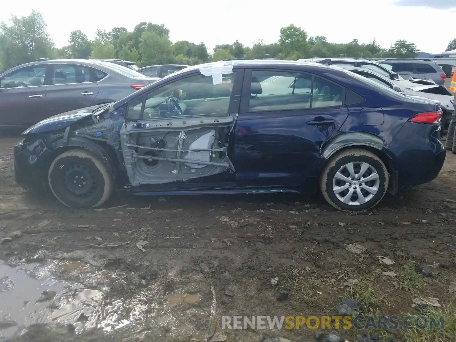 9 Photograph of a damaged car JTDEPRAEXLJ066134 TOYOTA COROLLA 2020