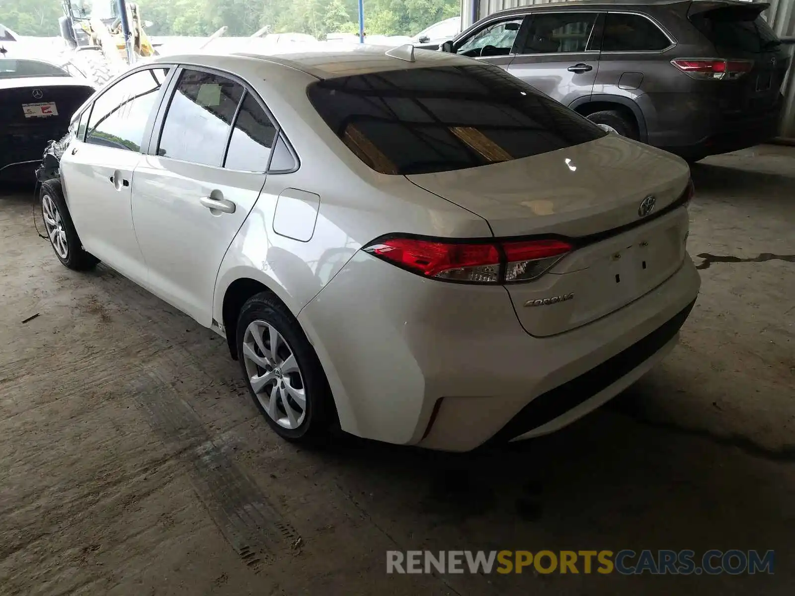 3 Photograph of a damaged car JTDEPRAEXLJ074704 TOYOTA COROLLA 2020