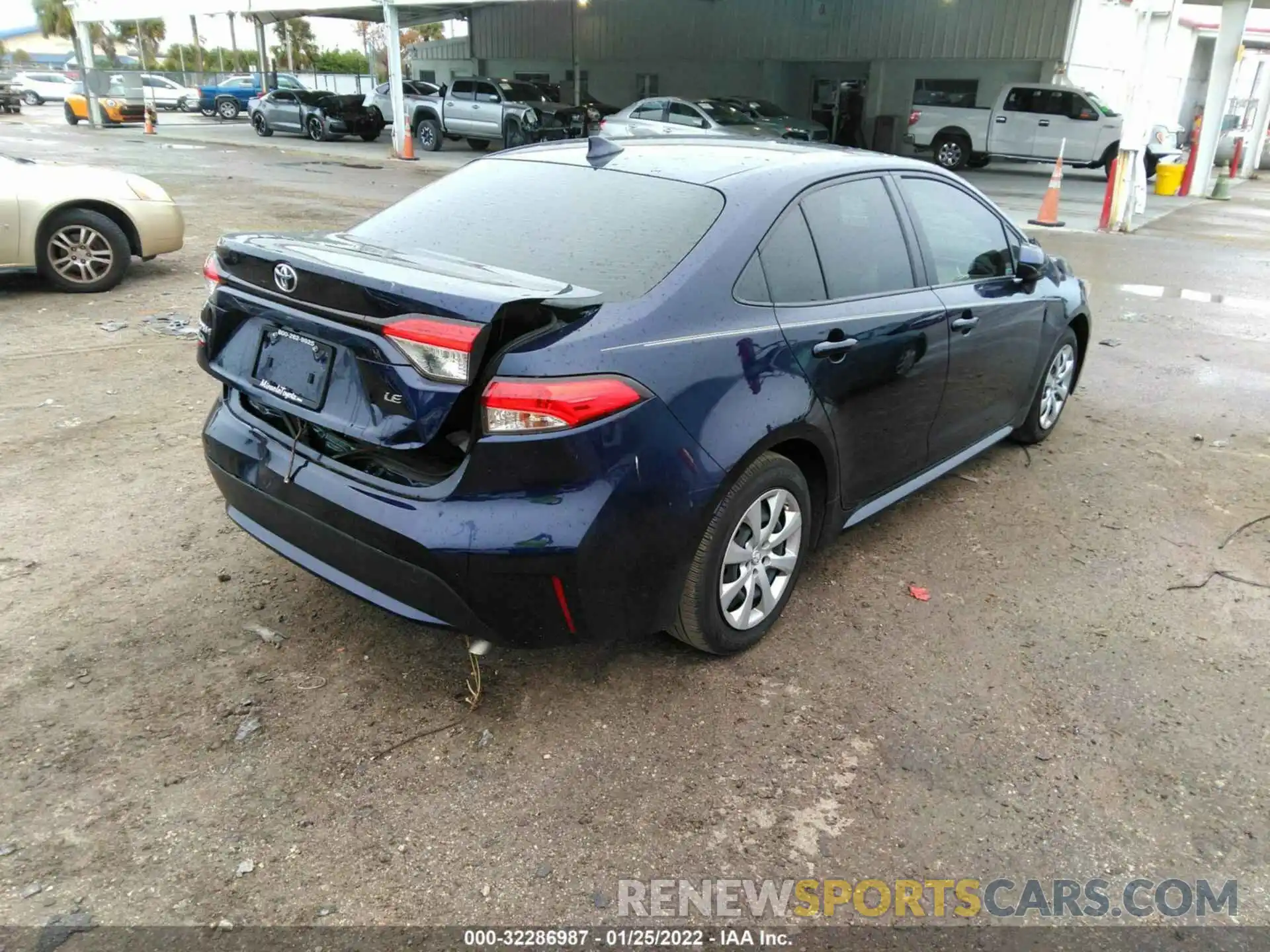 4 Photograph of a damaged car JTDEPRAEXLJ079384 TOYOTA COROLLA 2020