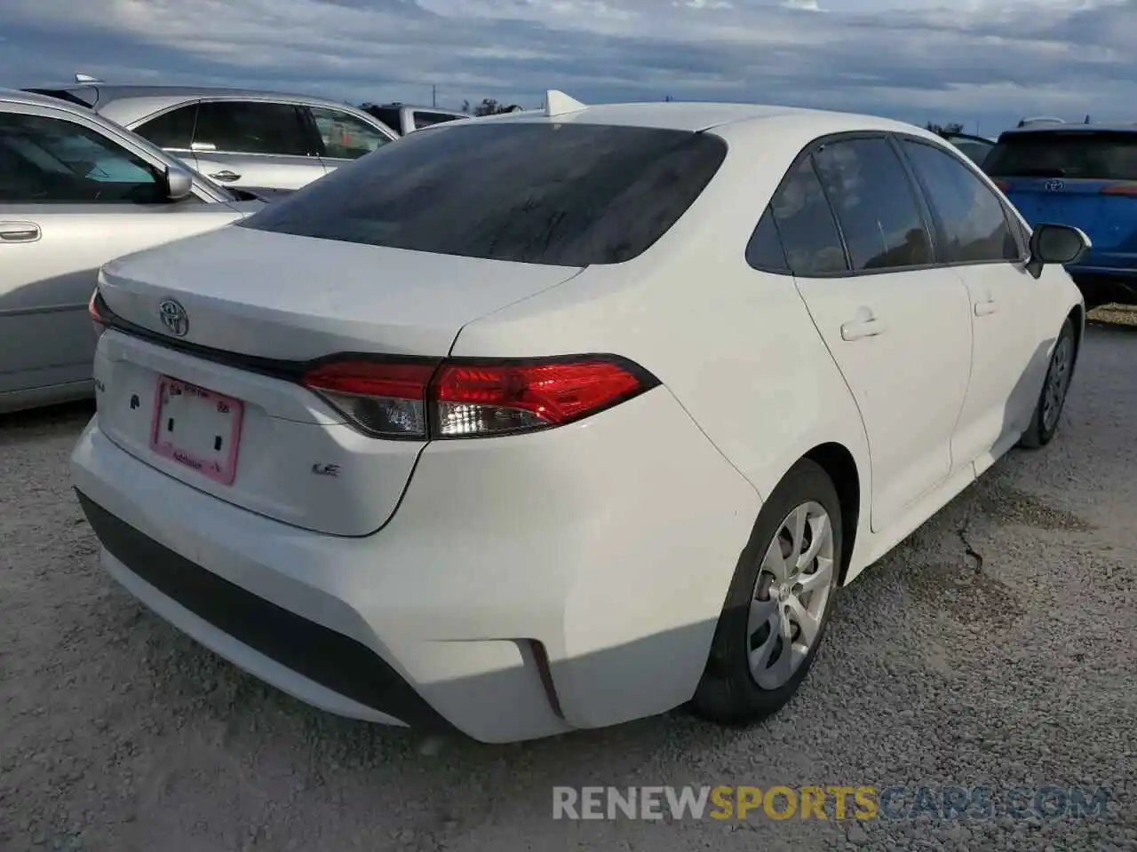 4 Photograph of a damaged car JTDEPRAEXLJ081104 TOYOTA COROLLA 2020