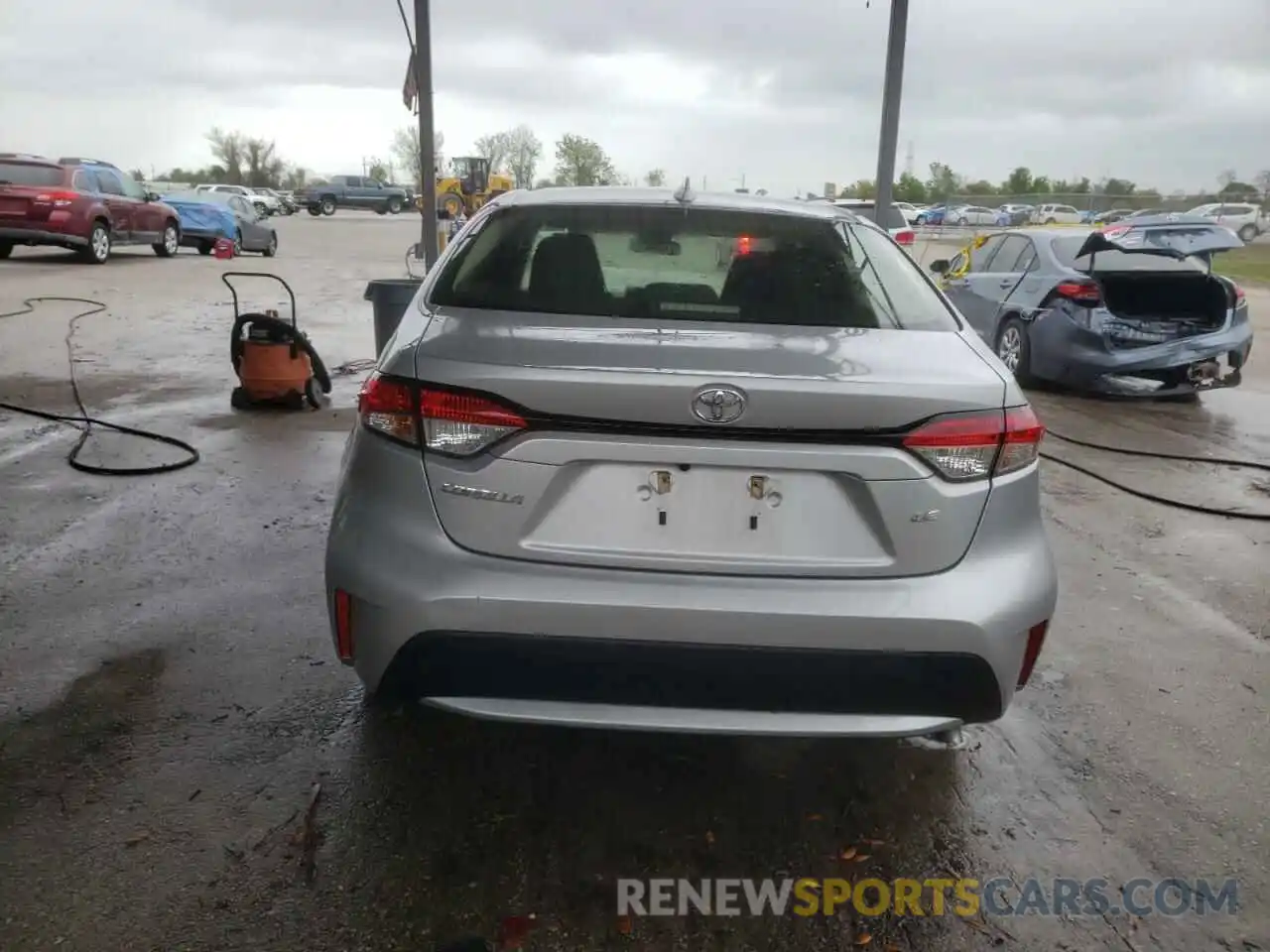 9 Photograph of a damaged car JTDEPRAEXLJ083547 TOYOTA COROLLA 2020