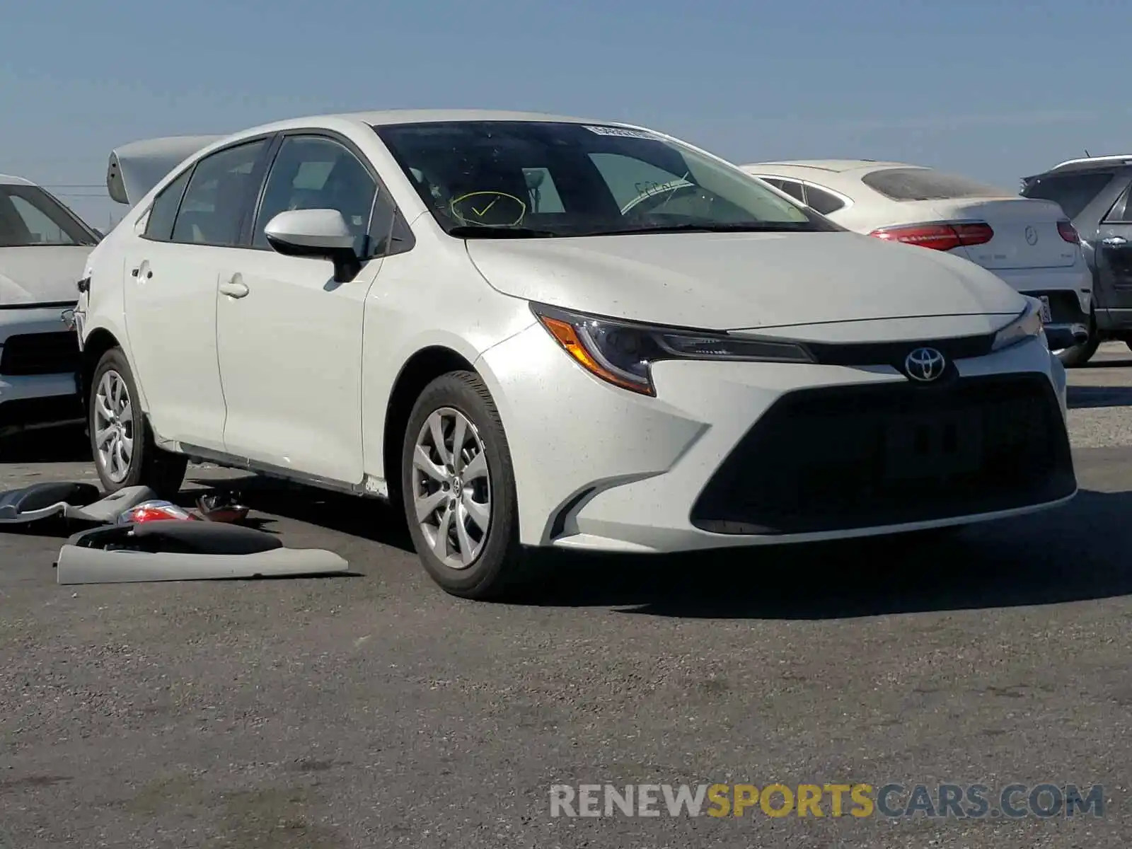 1 Photograph of a damaged car JTDEPRAEXLJ088330 TOYOTA COROLLA 2020