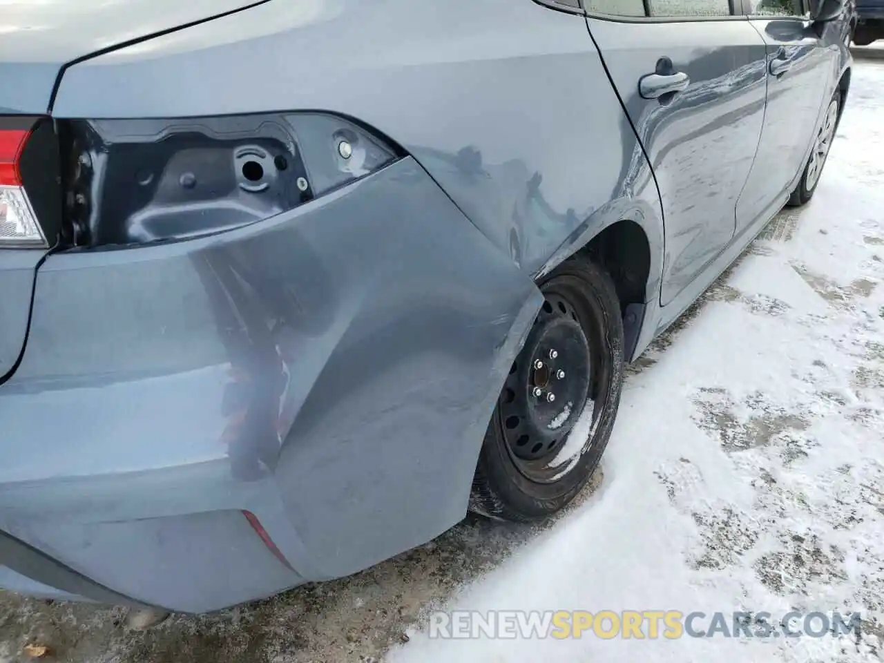 9 Photograph of a damaged car JTDEPRAEXLJ091079 TOYOTA COROLLA 2020