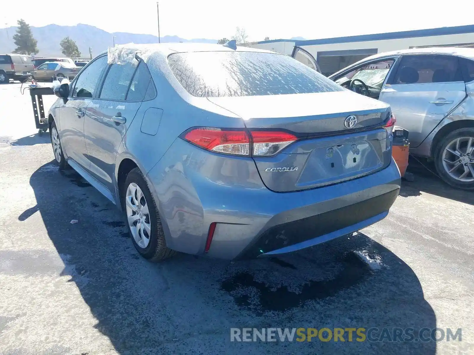 3 Photograph of a damaged car JTDEPRAEXLJ091437 TOYOTA COROLLA 2020