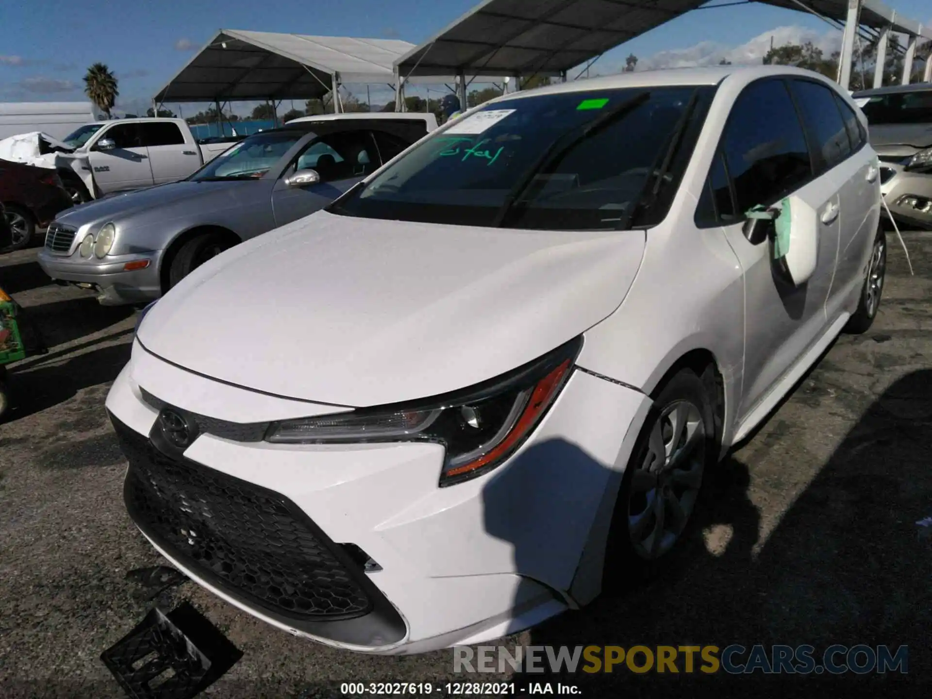 2 Photograph of a damaged car JTDEPRAEXLJ093107 TOYOTA COROLLA 2020