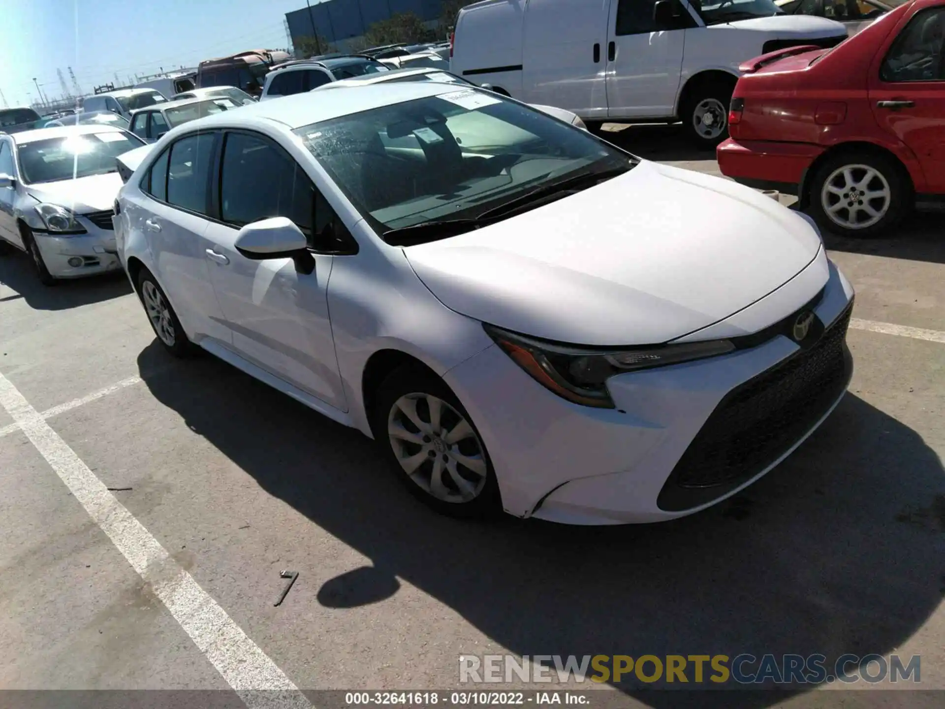 1 Photograph of a damaged car JTDEPRAEXLJ095262 TOYOTA COROLLA 2020