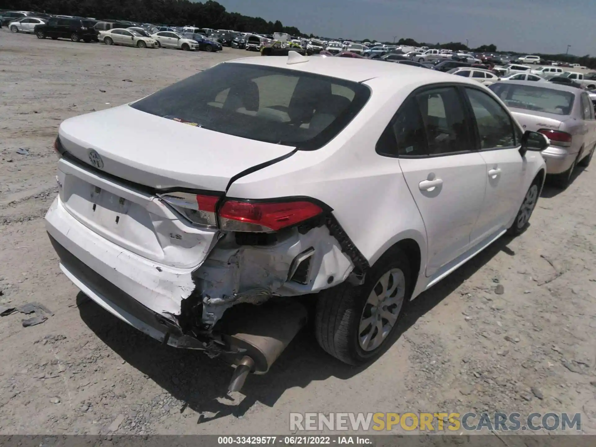 4 Photograph of a damaged car JTDEPRAEXLJ095634 TOYOTA COROLLA 2020