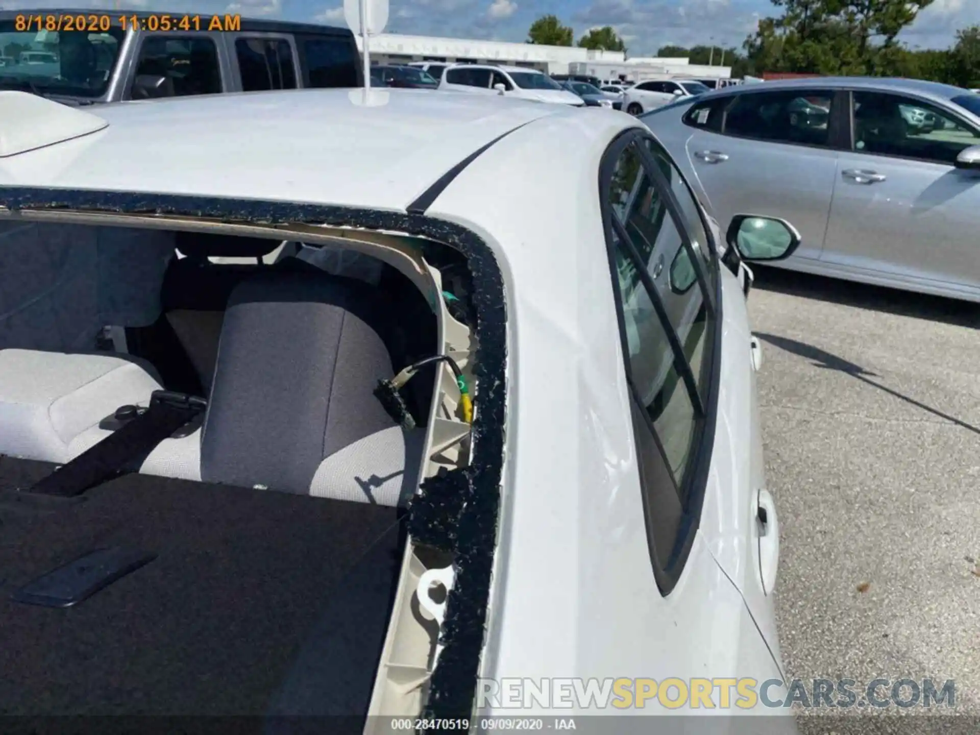 8 Photograph of a damaged car JTDEPRAEXLJ096024 TOYOTA COROLLA 2020