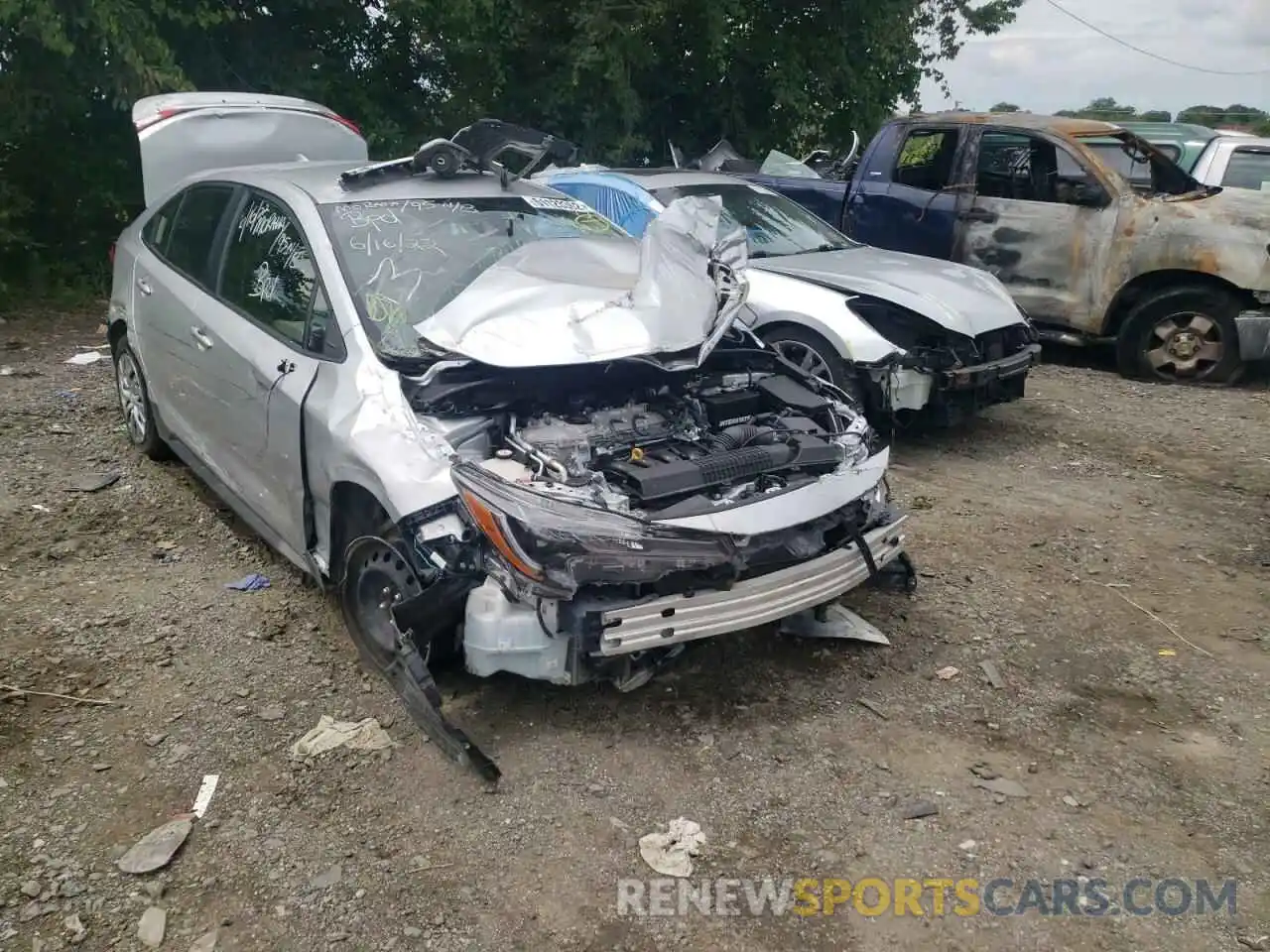 1 Photograph of a damaged car JTDEPRAEXLJ096069 TOYOTA COROLLA 2020