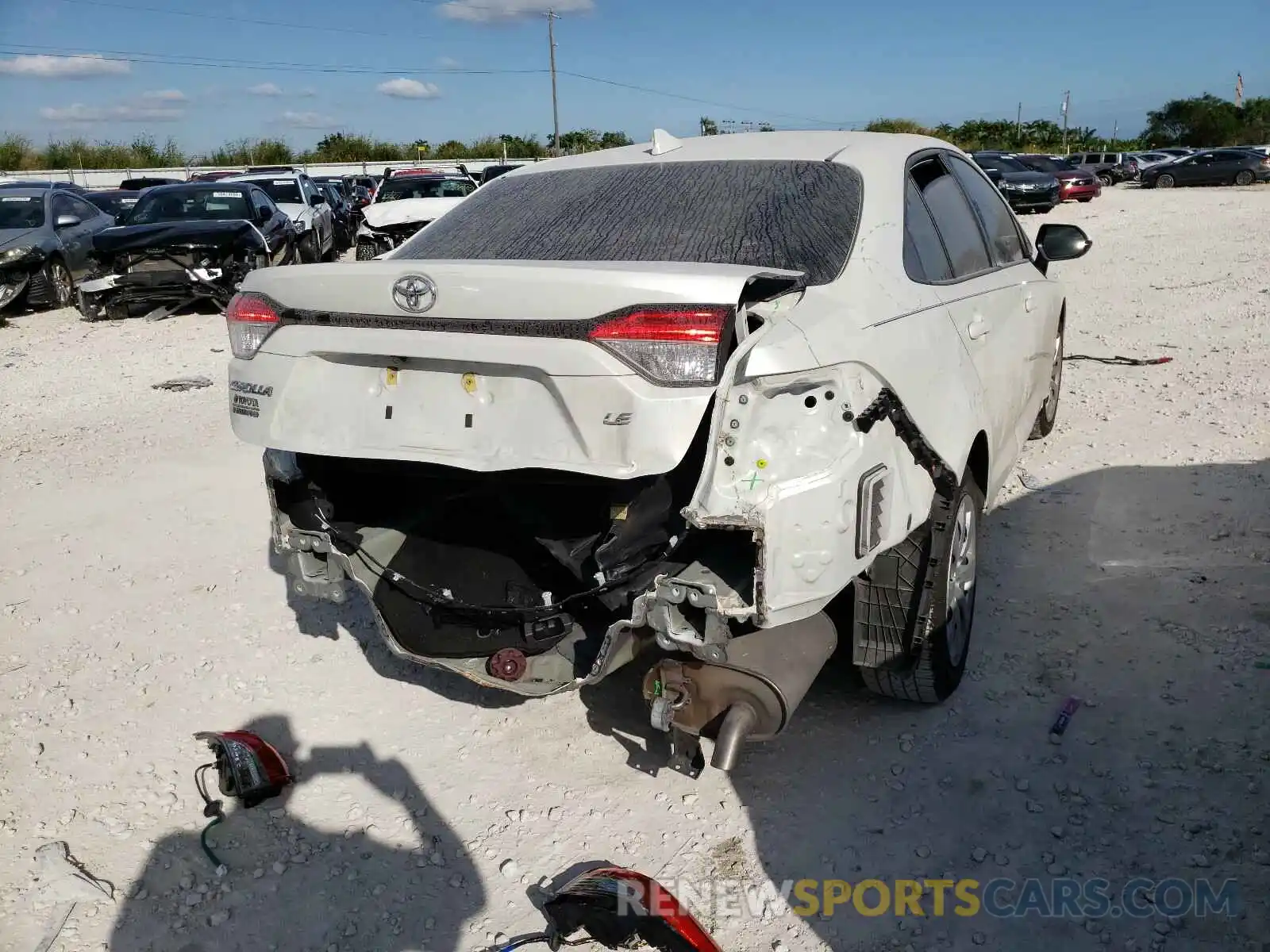 4 Photograph of a damaged car JTDEPRAEXLJ101996 TOYOTA COROLLA 2020