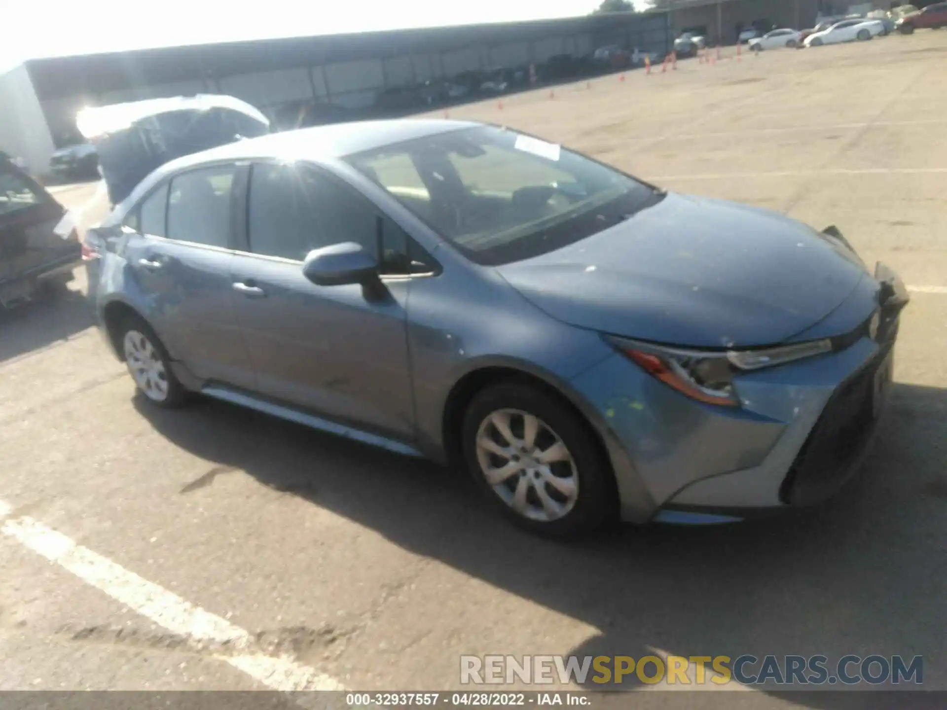 1 Photograph of a damaged car JTDEPRAEXLJ105384 TOYOTA COROLLA 2020