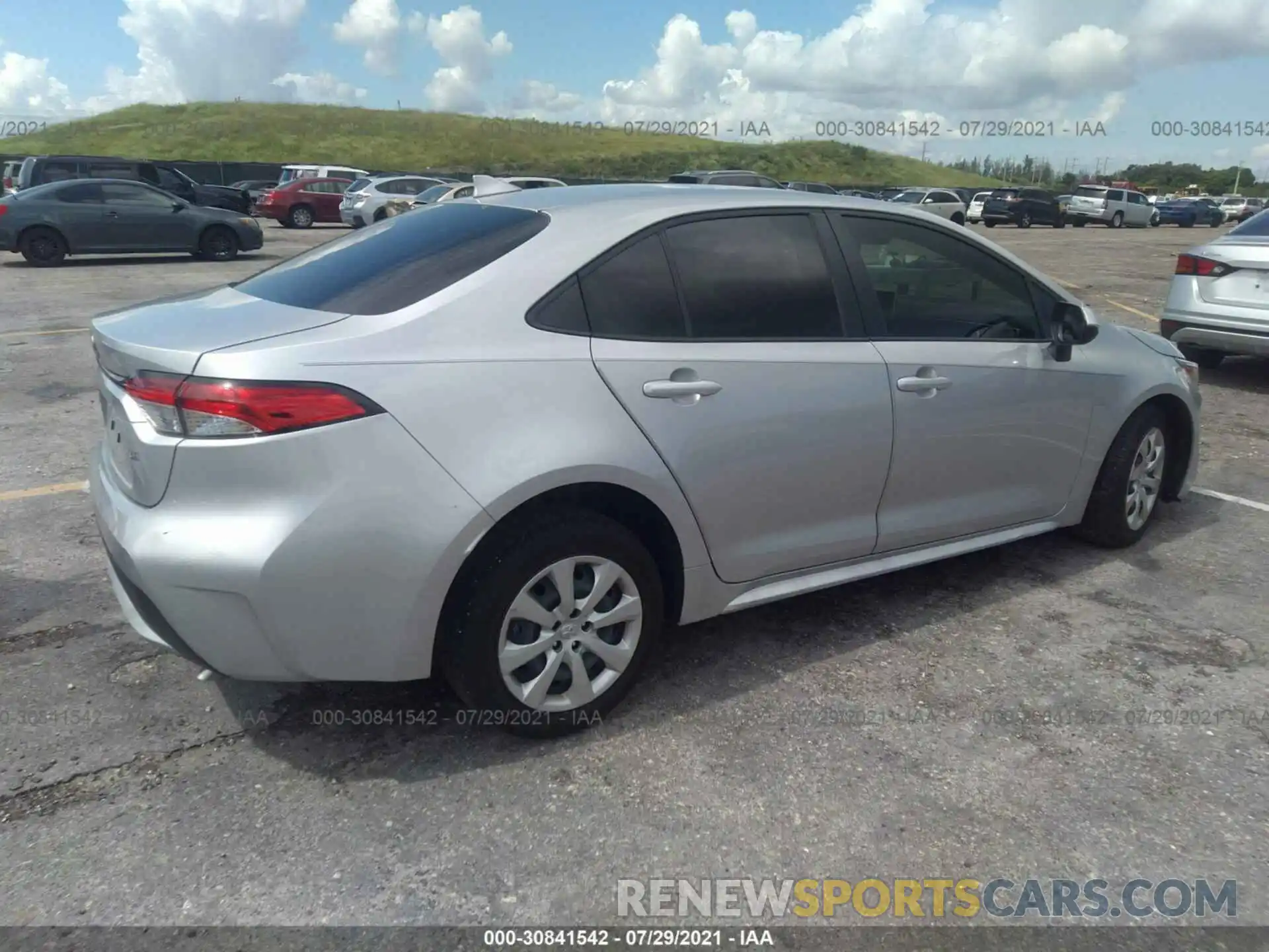 4 Photograph of a damaged car JTDEPRAEXLJ109791 TOYOTA COROLLA 2020