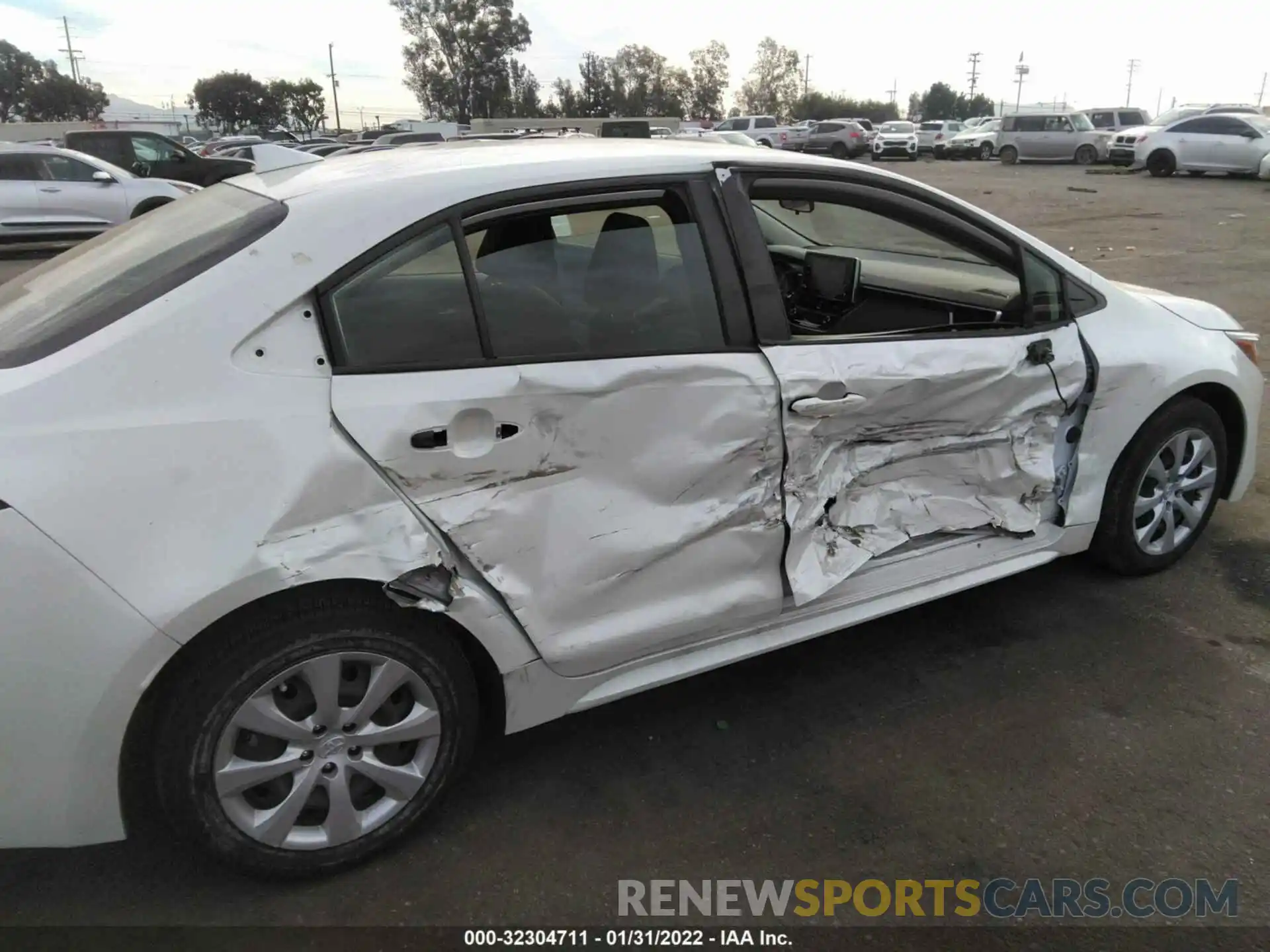 6 Photograph of a damaged car JTDEPRAEXLJ110701 TOYOTA COROLLA 2020