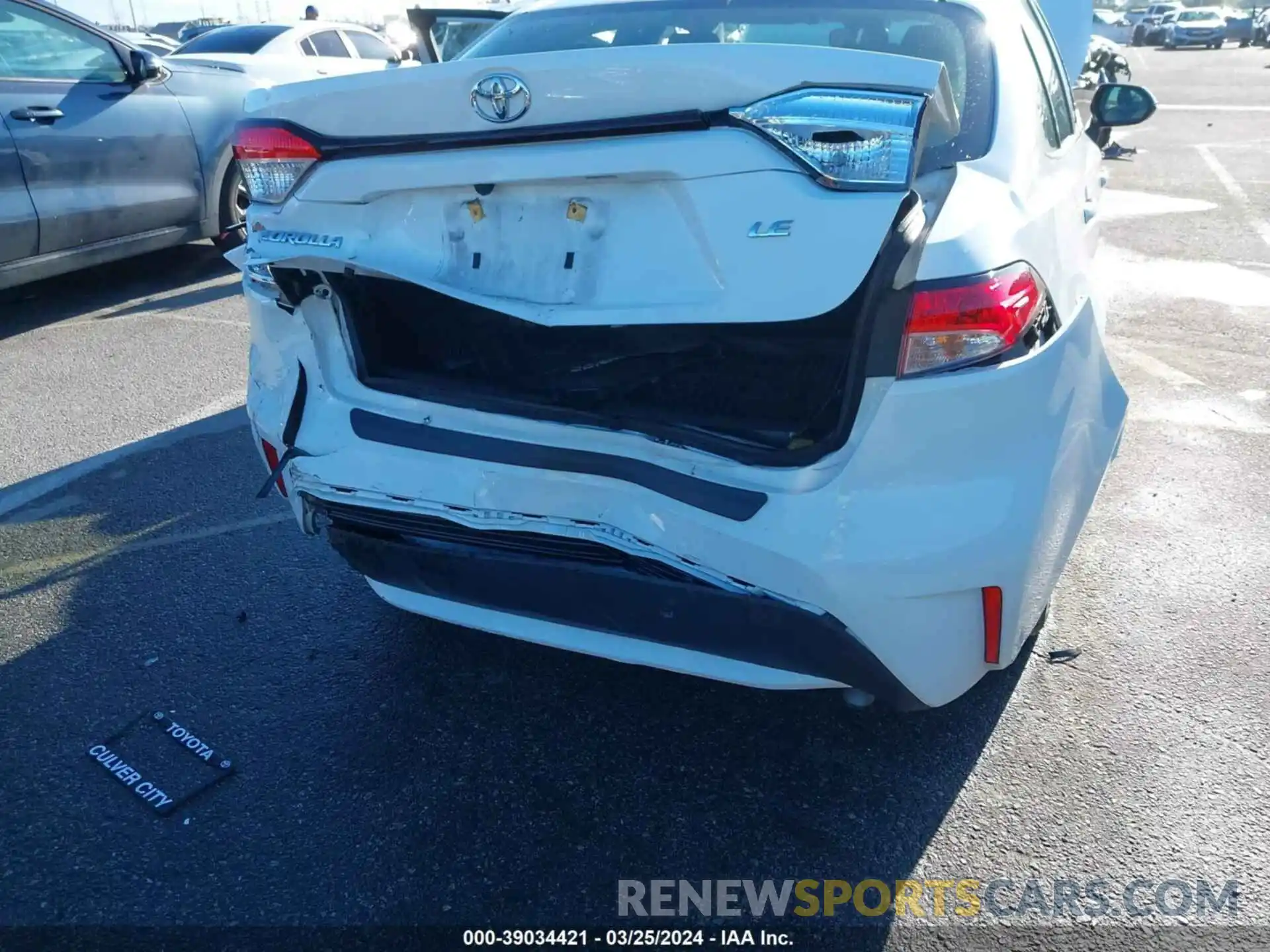 6 Photograph of a damaged car JTDEPRAEXLJ111234 TOYOTA COROLLA 2020