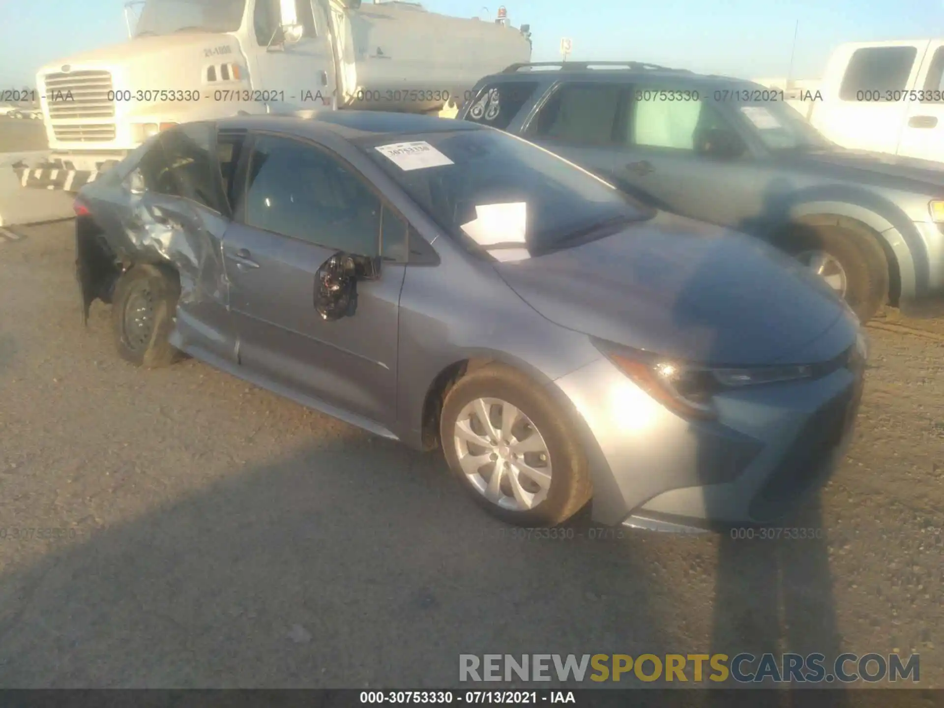 1 Photograph of a damaged car JTDEPRAEXLJ112335 TOYOTA COROLLA 2020