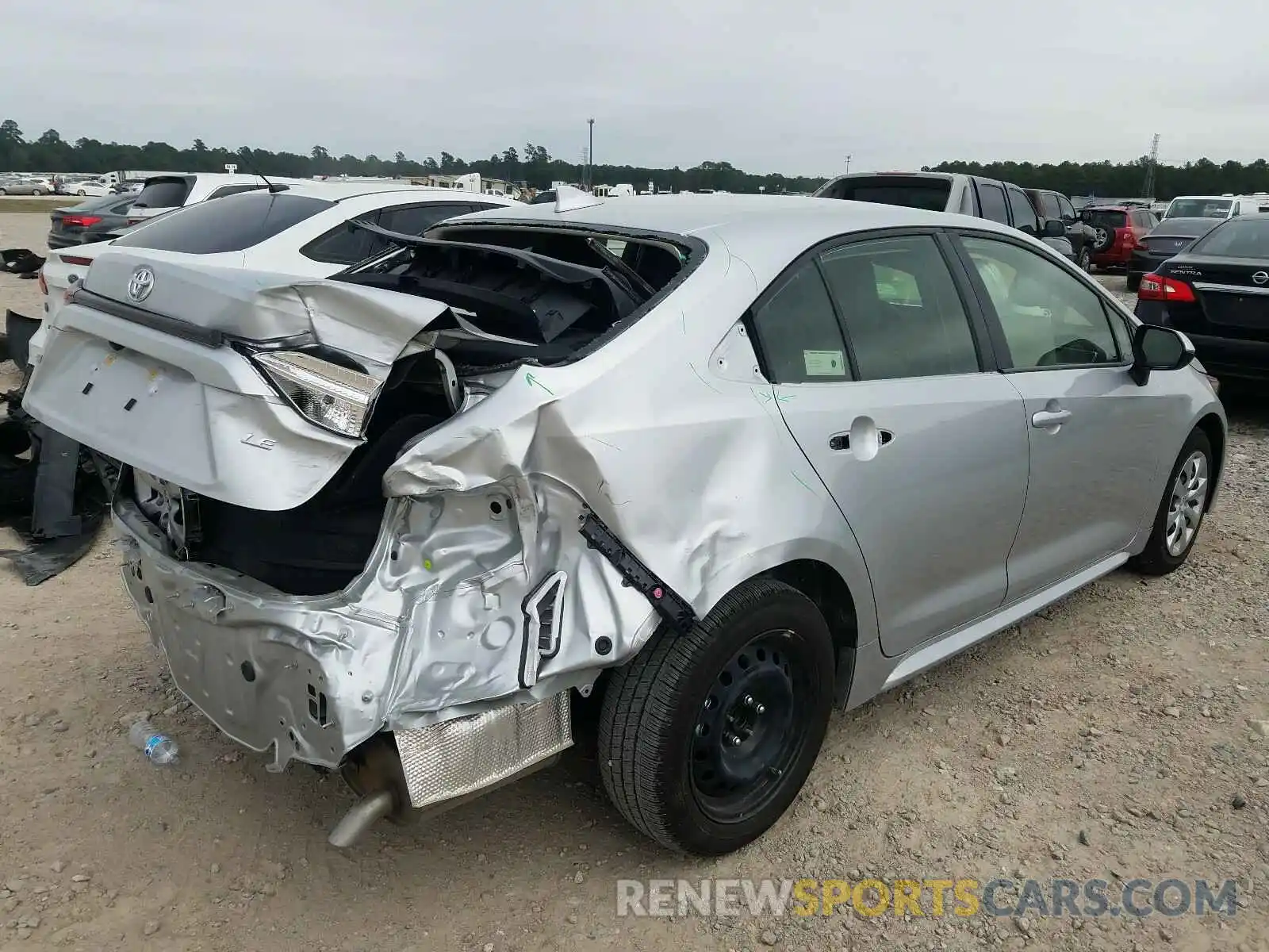 4 Photograph of a damaged car JTDEPRAEXLJ117115 TOYOTA COROLLA 2020