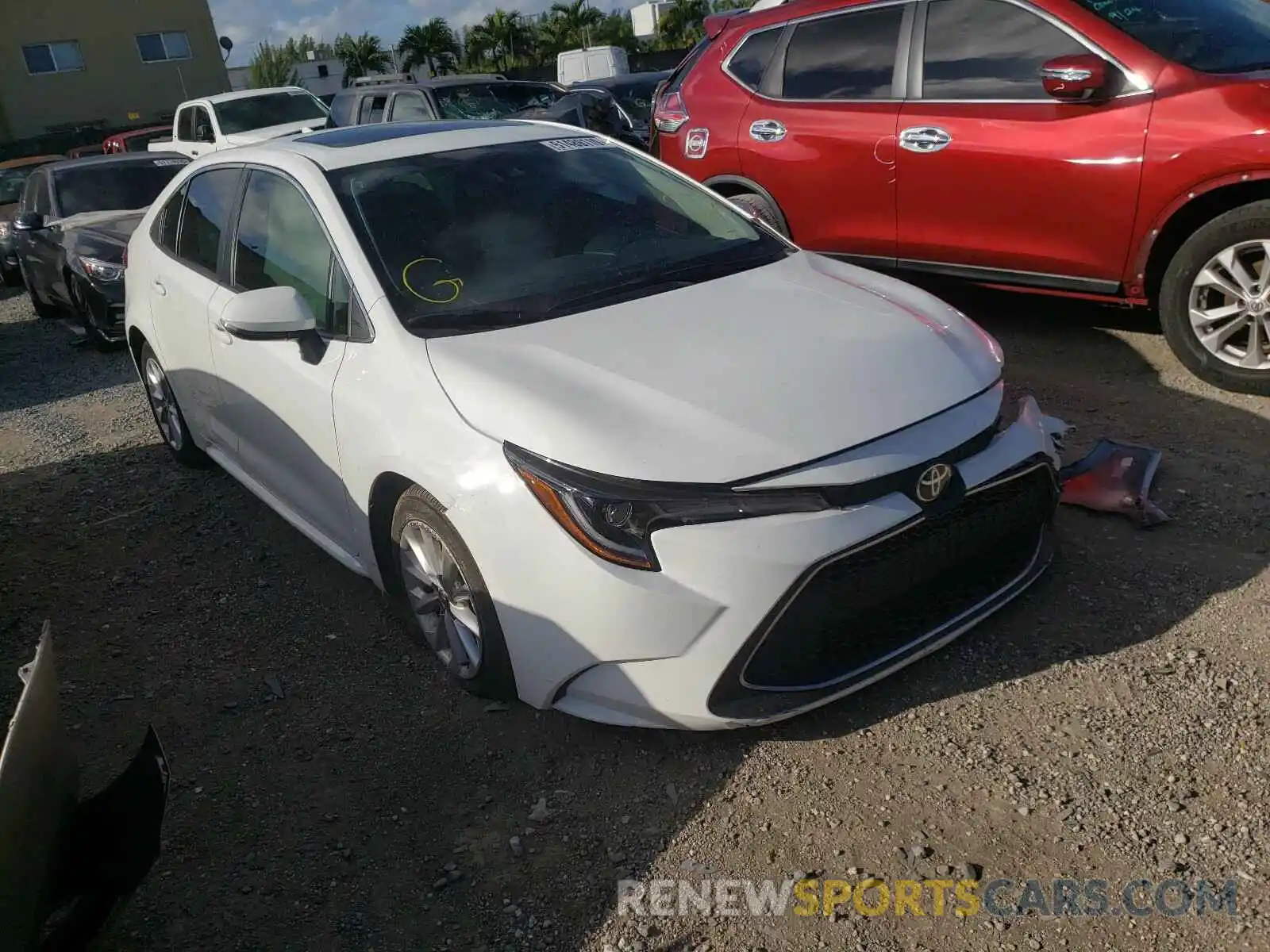 1 Photograph of a damaged car JTDFPRAE0LJ002981 TOYOTA COROLLA 2020