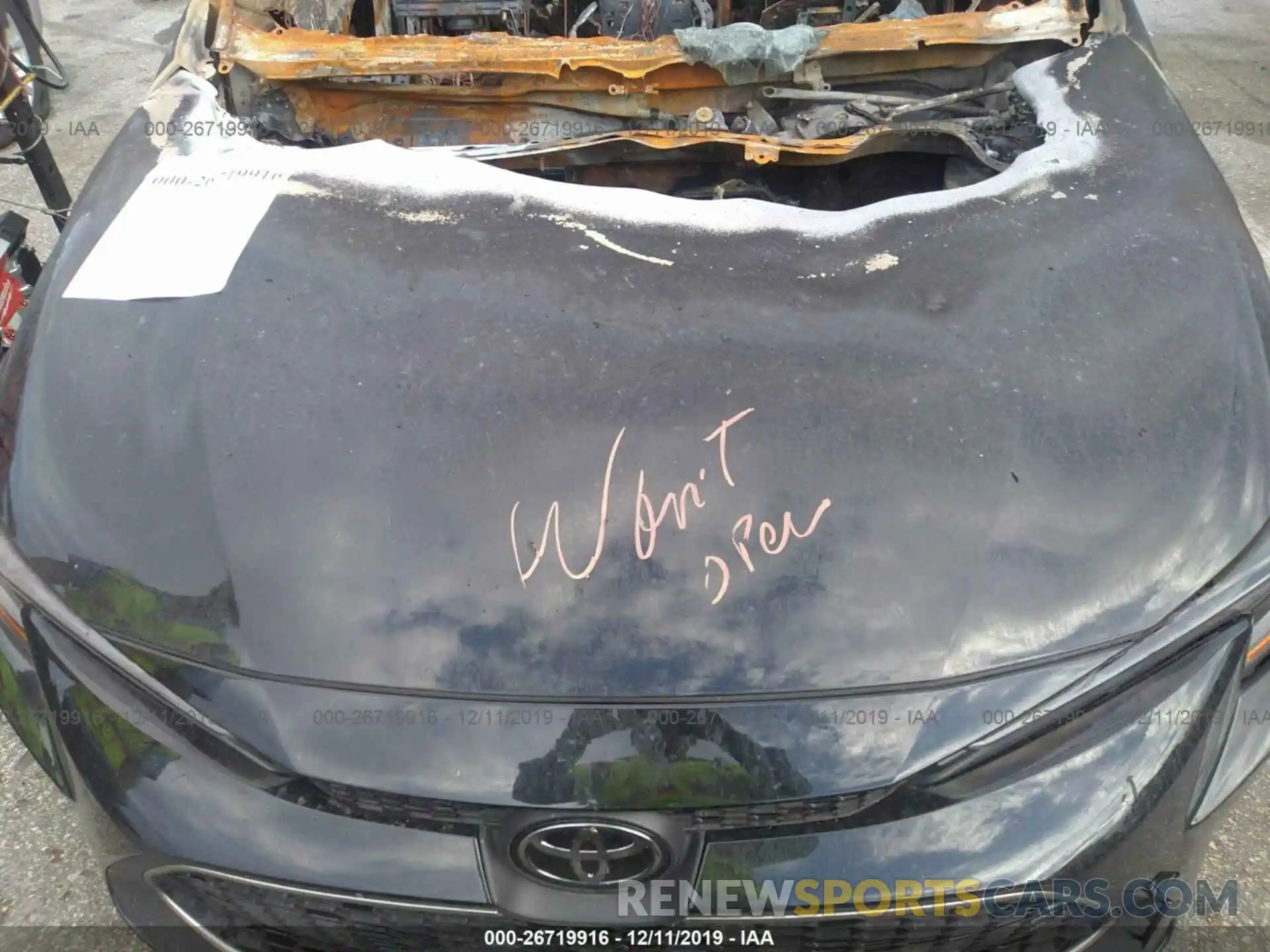 10 Photograph of a damaged car JTDFPRAE0LJ005590 TOYOTA COROLLA 2020