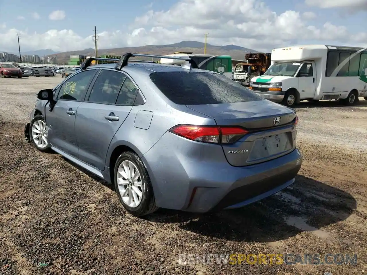 3 Photograph of a damaged car JTDFPRAE0LJ013317 TOYOTA COROLLA 2020